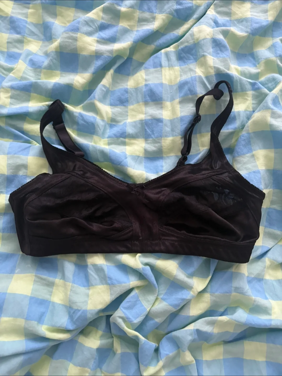 Black Bra (Like new) (36B) (Giving away for FREE) thumbnail