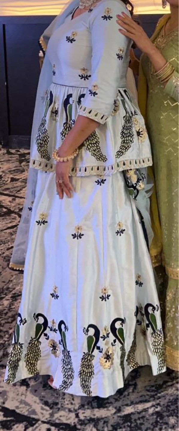 Lehenga Choli Set - Size Medium - photo 2