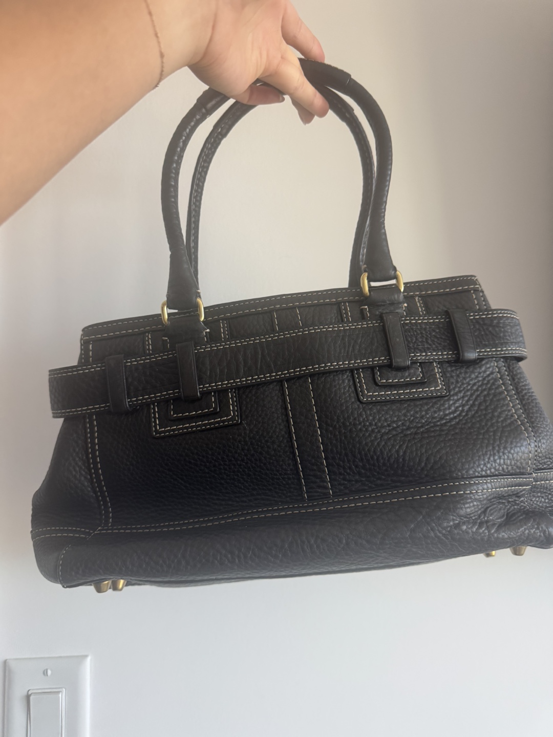 Coach Black Leather Handbag - Excellent Condition! - photo 2