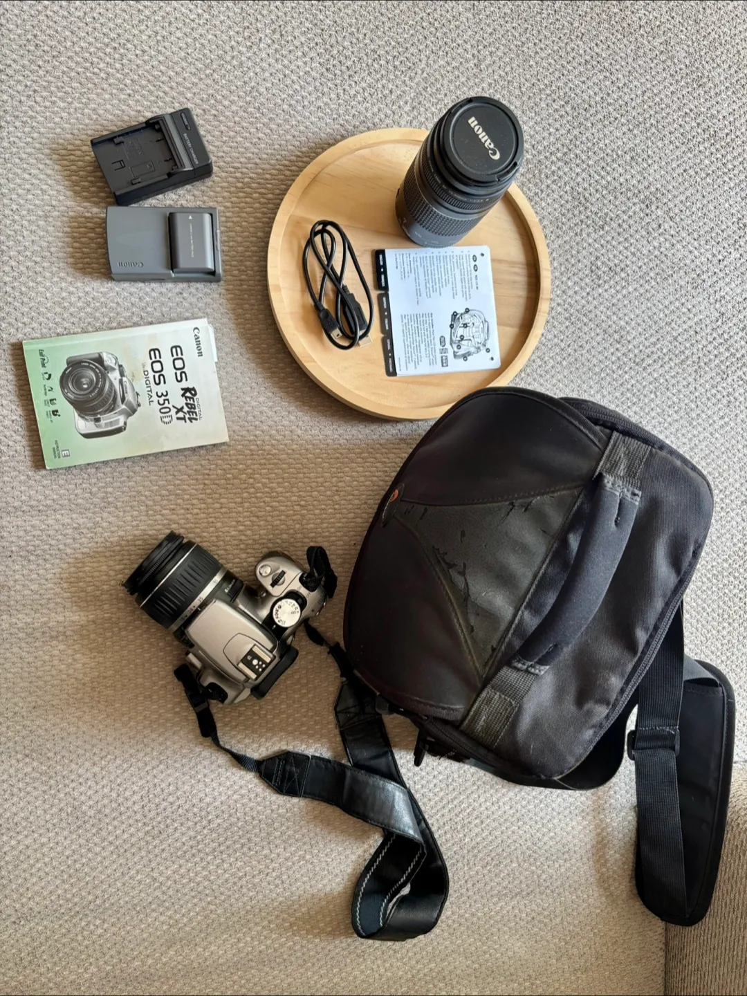 Canon EOS Rebel XT / 350D Digital Camera thumbnail