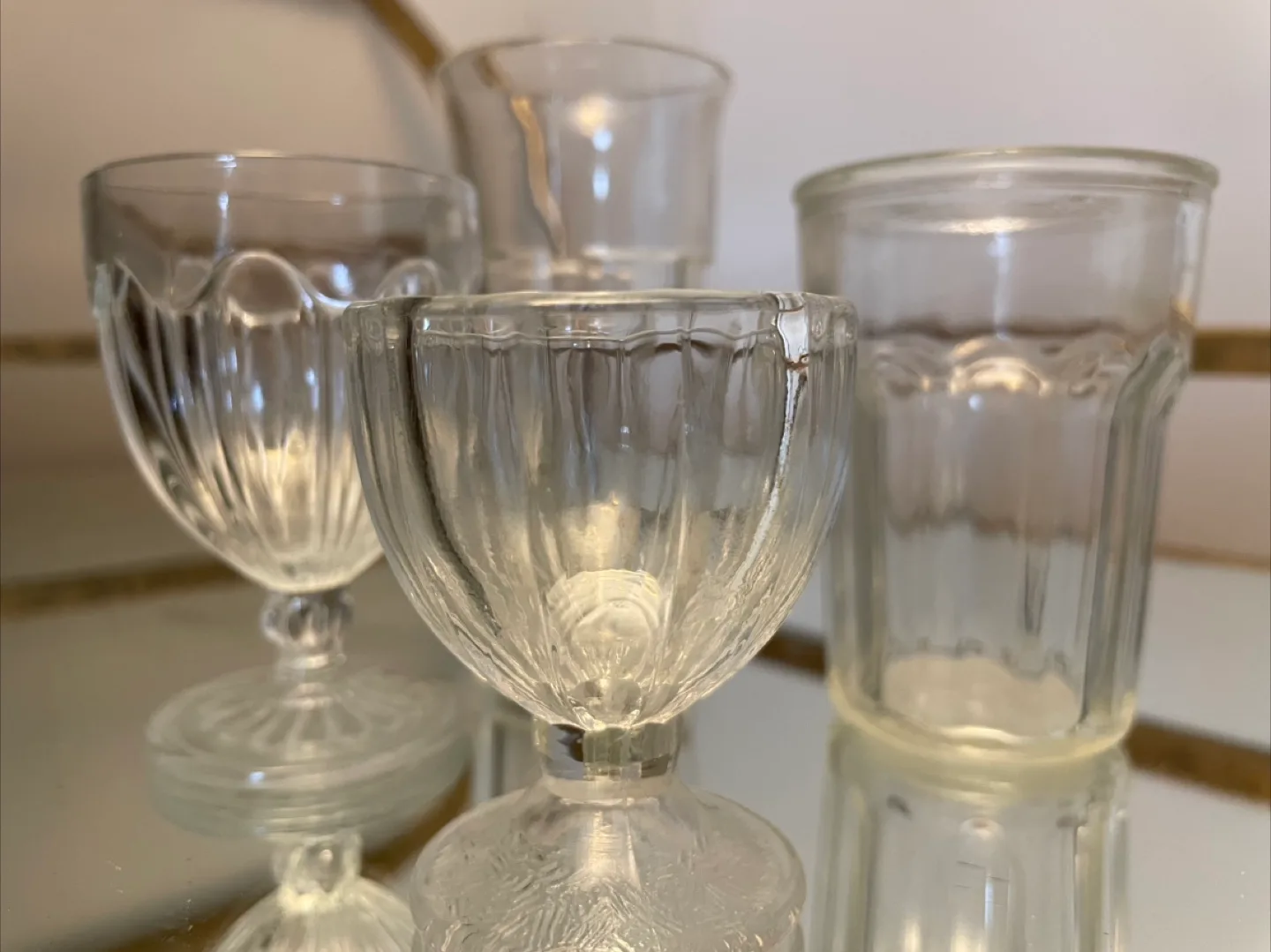 Vintage Depression Glass egg & juice cups bundle of 4 image indicator(2)