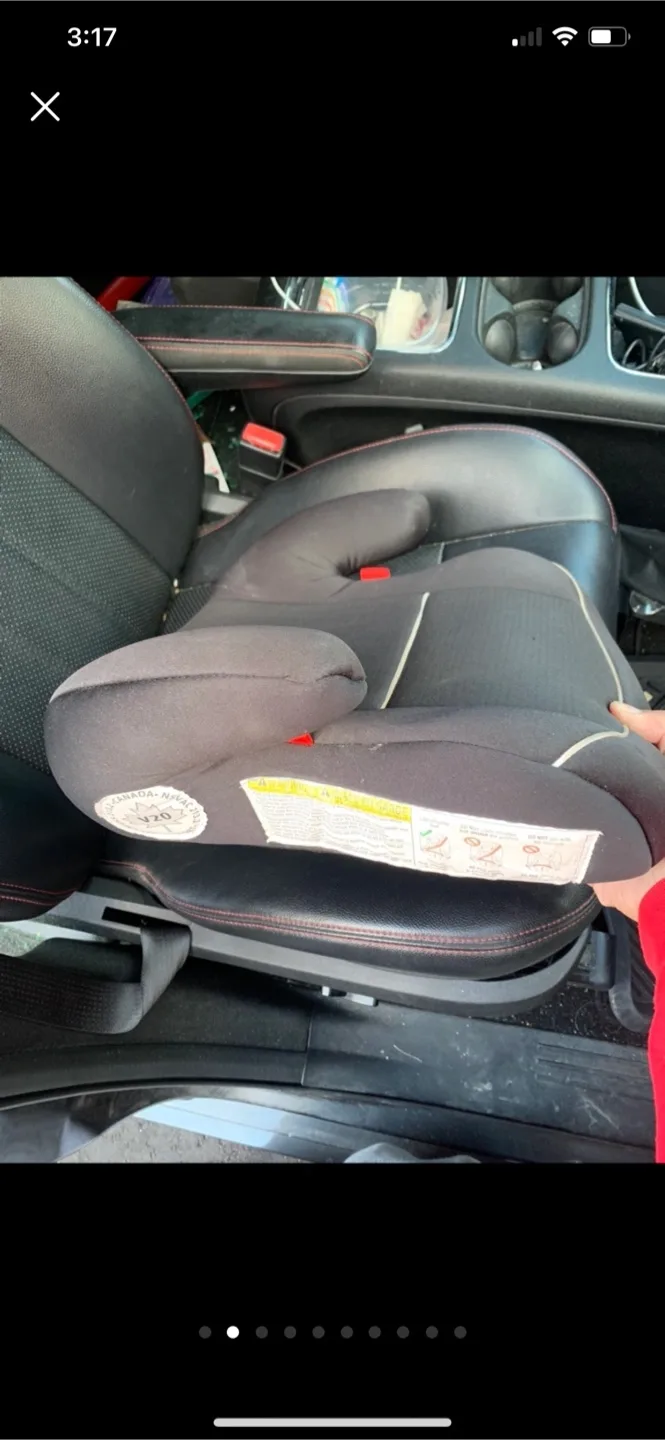 5 Piece Baby Set - Stroller, Bath, Bassinet, BoosterSeat, Toy image indicator(10)