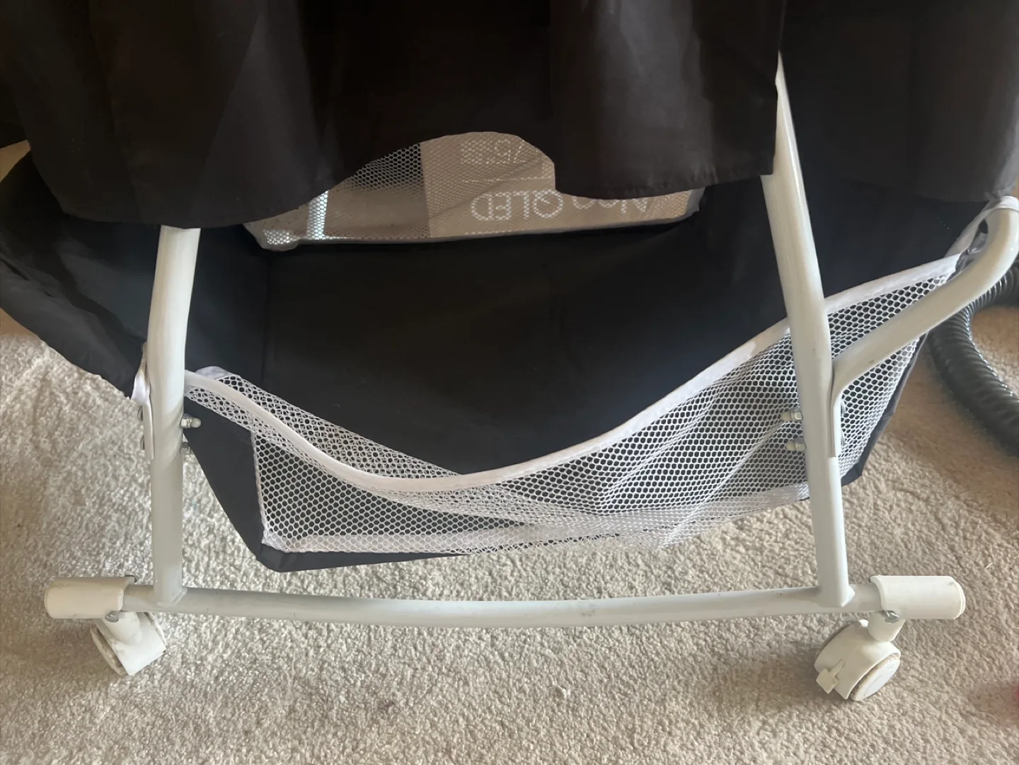 Black Bassinet with Mosquito Net image indicator(2)