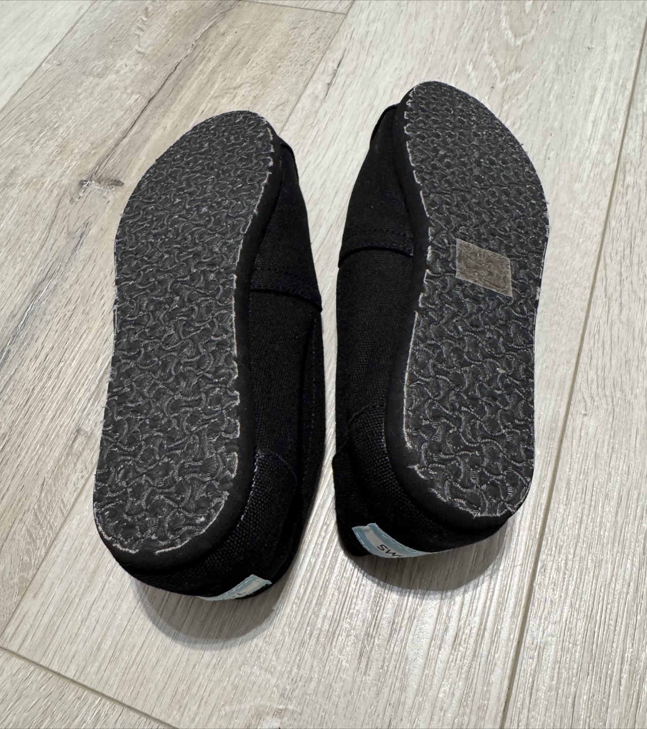 Unworn black TOMS women's size 6 - photo 4