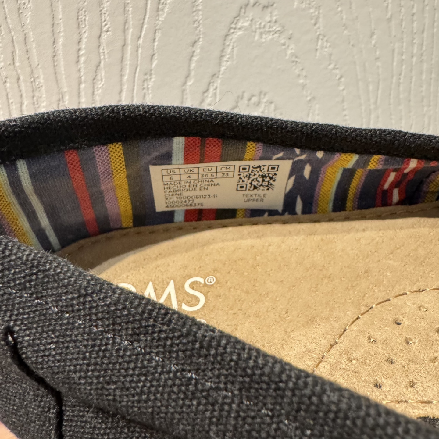 Unworn black TOMS women's size 6 - photo 3