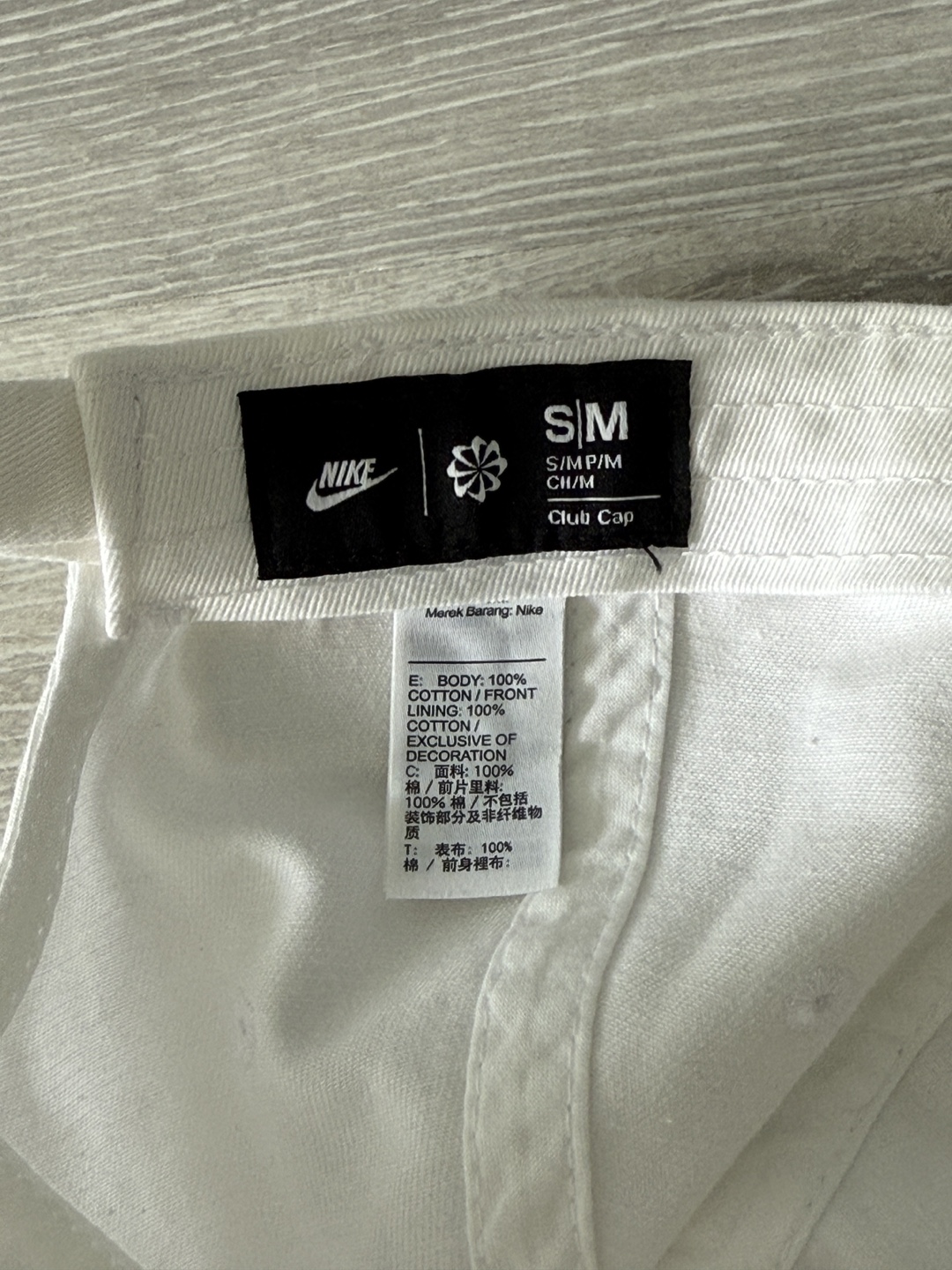 Customized Nike Cap - White, S/M - photo 4