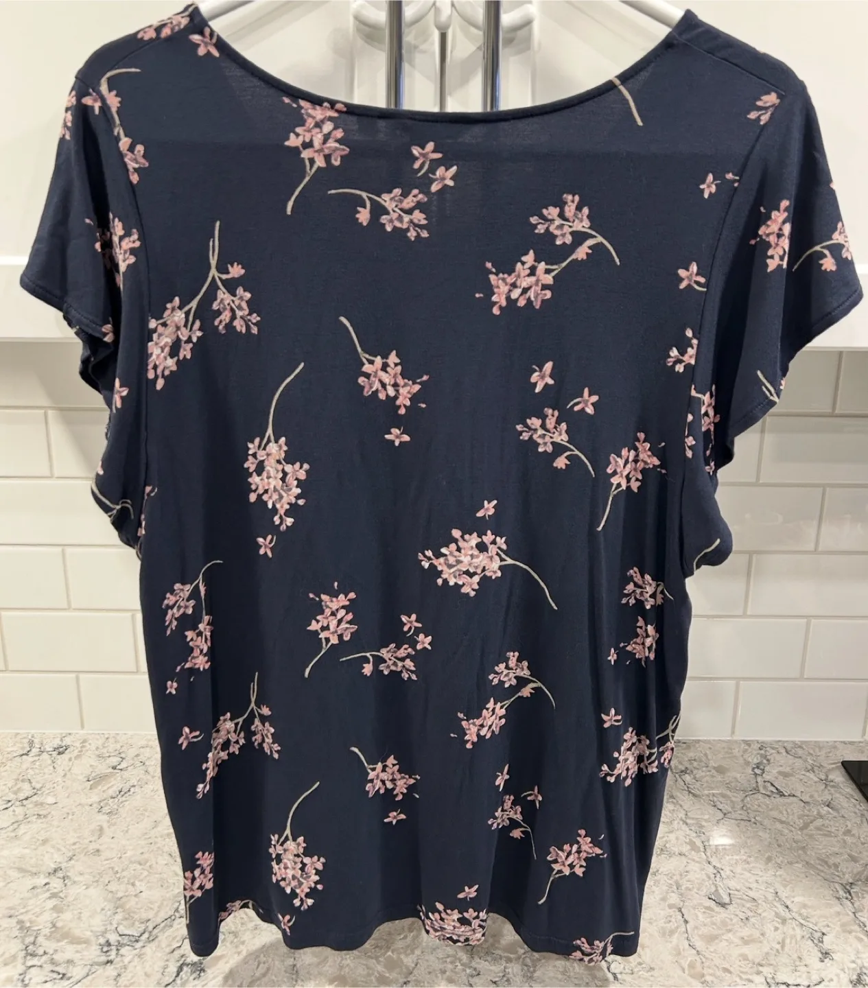Women’s V Neck Floral Print T-Shirts With Button Neck Detail image indicator(9)