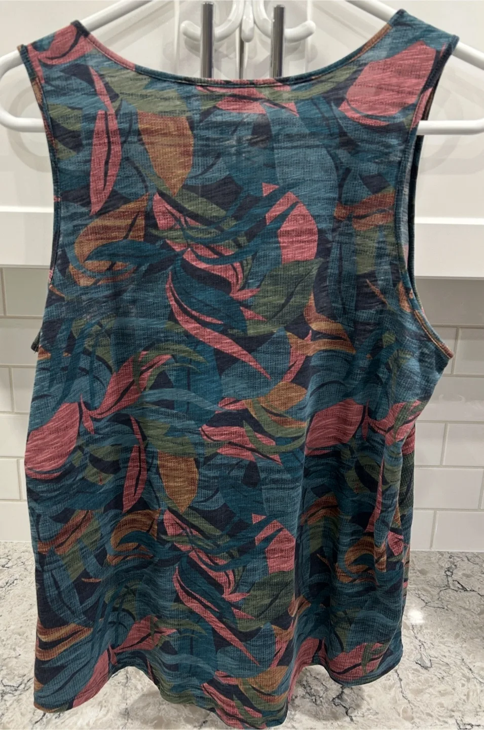 Women’s Printed Tank Tops (Reitmans) image indicator(3)