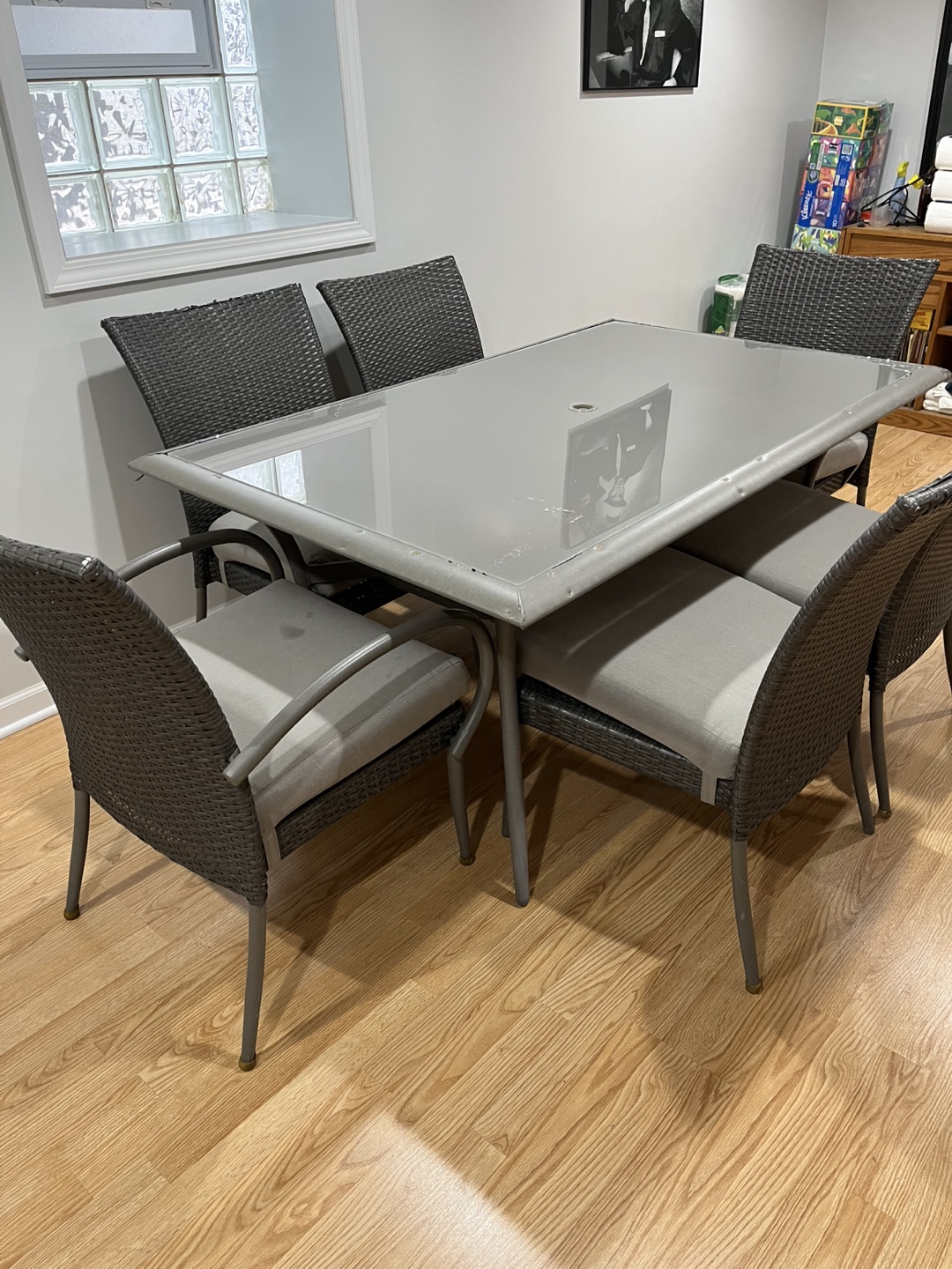 Patio Set -Table & 6 Chairs