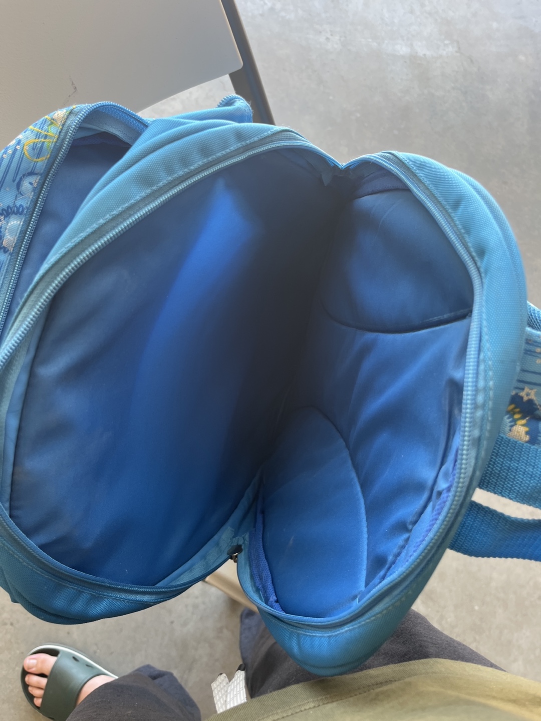 Disney Frozen Backpack - photo 3