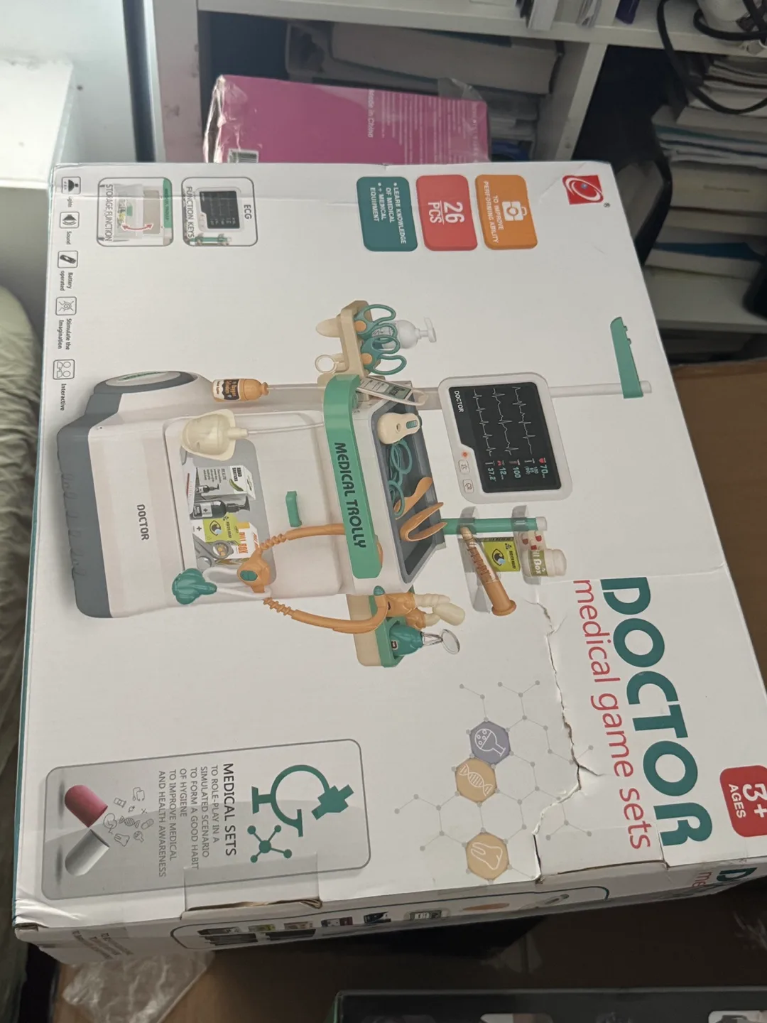 Deejoy Toy Doctor Kit for Kids, Pretend Medical Station image indicator(3)