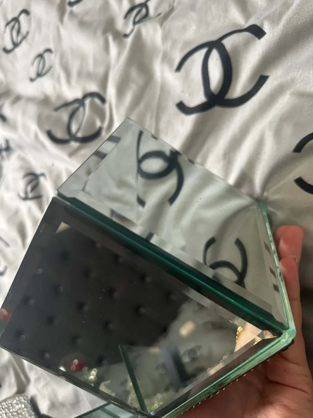 Mirrored Crystal Candle Holder image indicator(8)