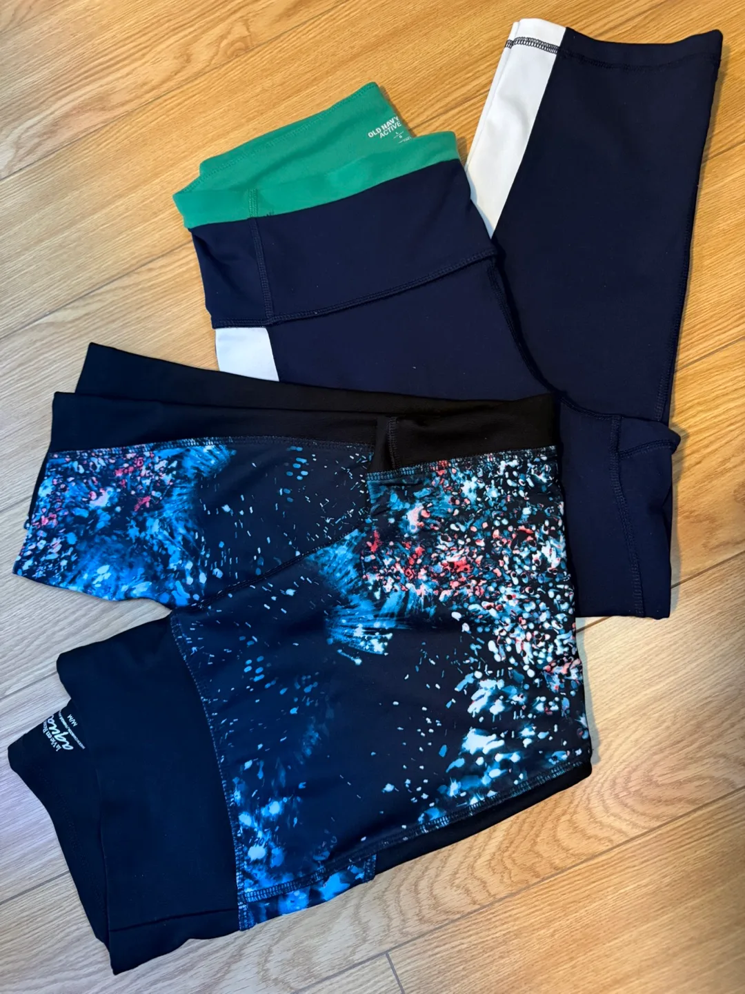 Two cropped capri leggings - Size M/L. $18 for both. thumbnail
