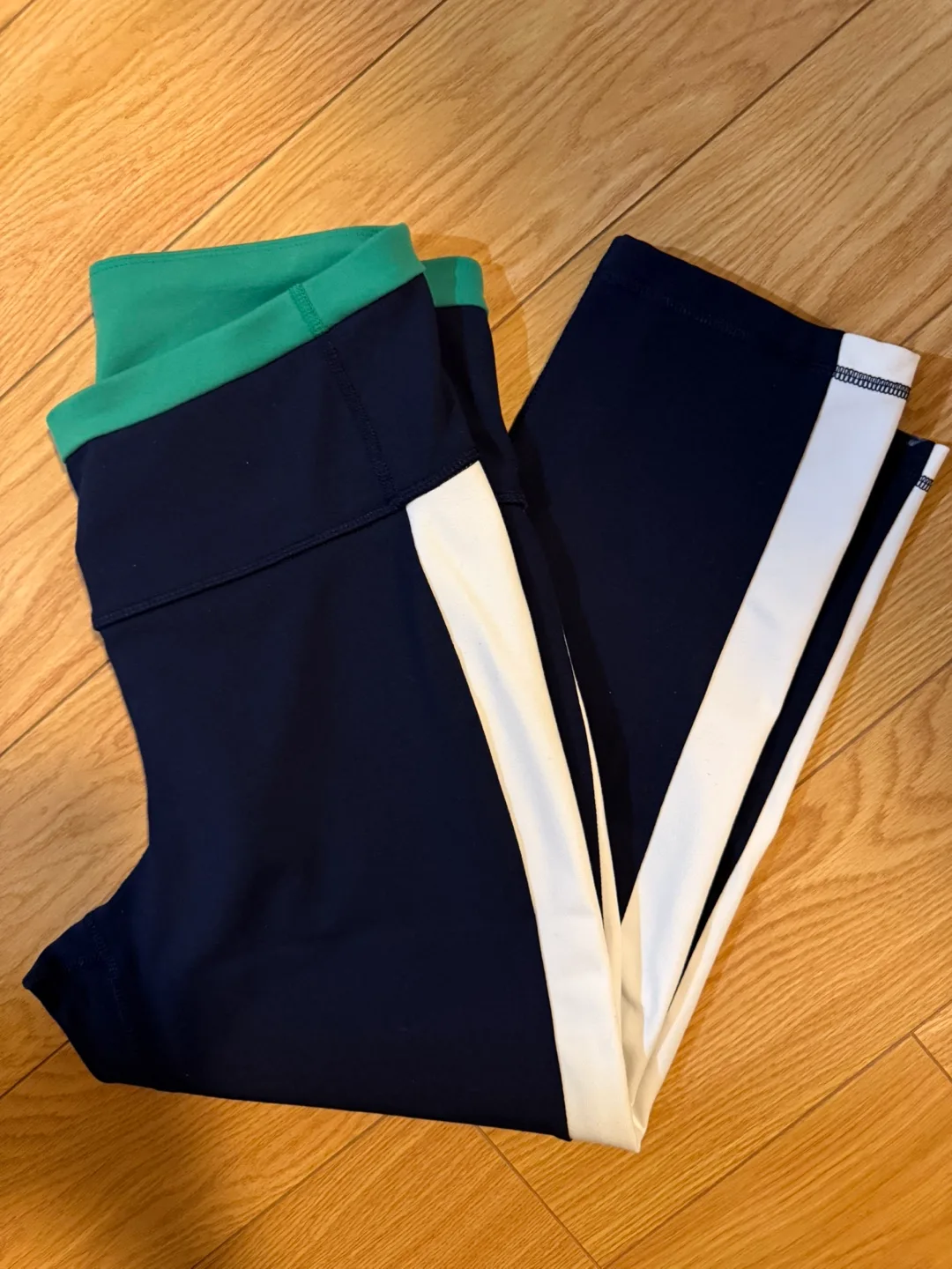 Two cropped capri leggings - Size M/L. $15 for both. image indicator(6)