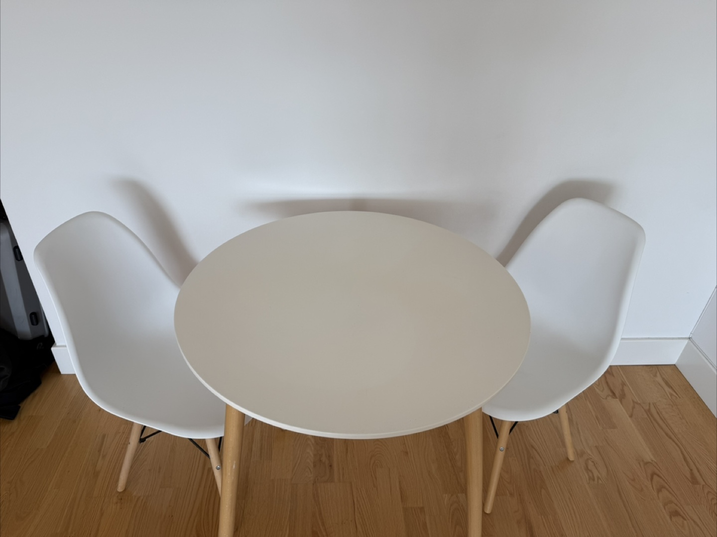 Round Dining Table with Two Chairs - photo 2