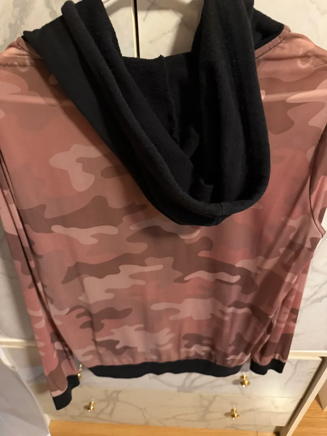 Women Guess Camo Zip-Up Hoodie - Size M image indicator(4)