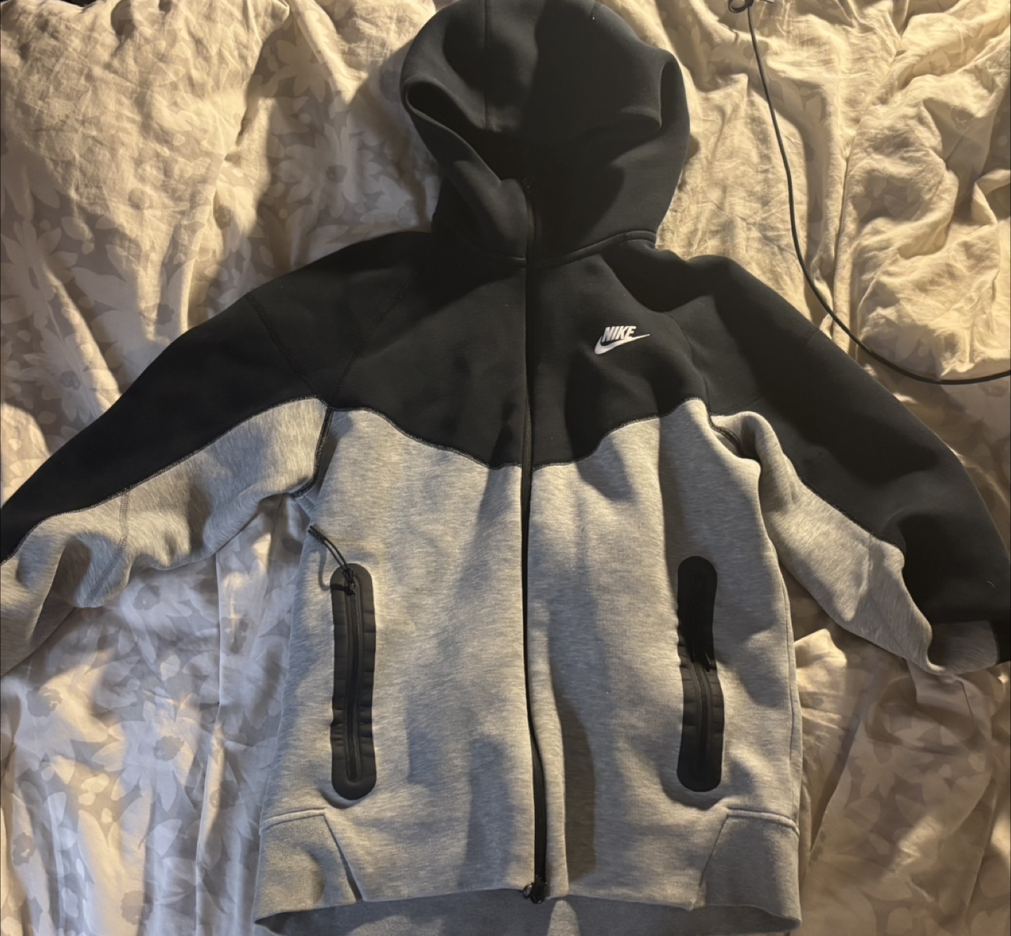 Nike Tech Fleece Hoodie - Black/Grey