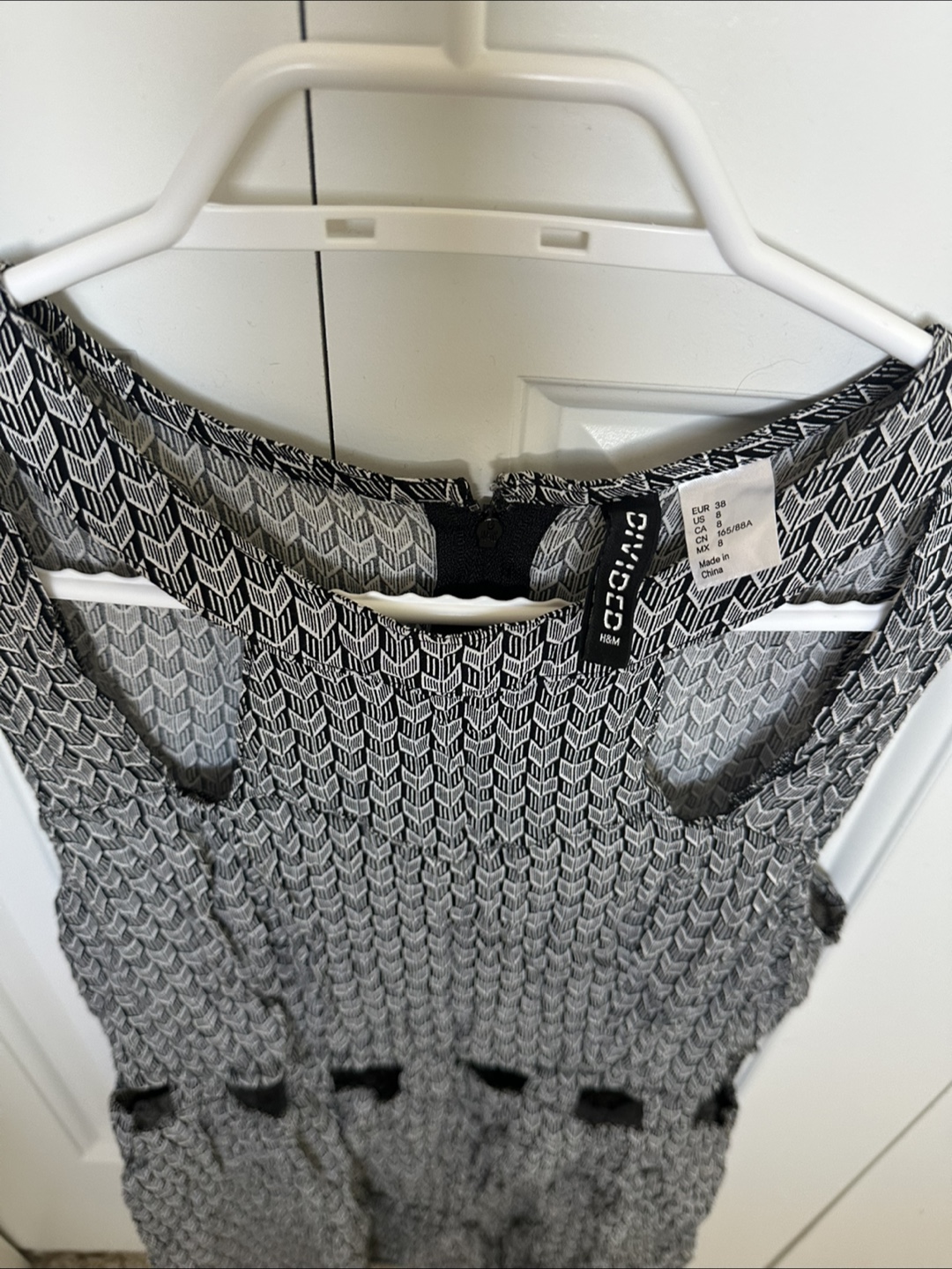 H&M Divided Dress - Size 8 - photo 2