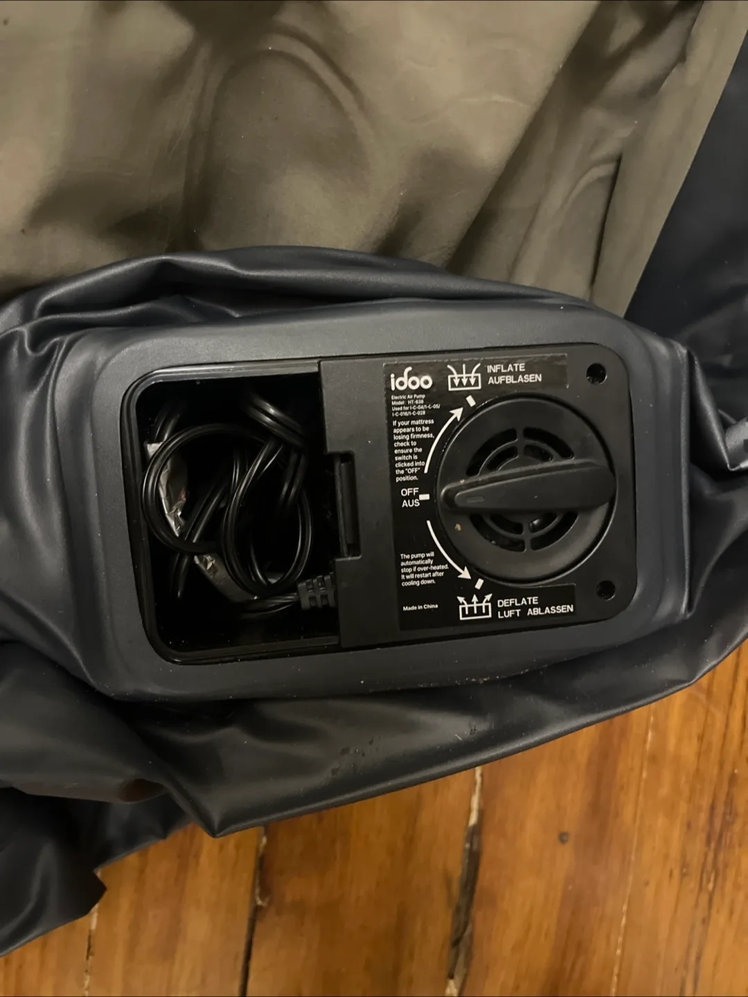 Queen Size Air Mattress Damaged image indicator(4)