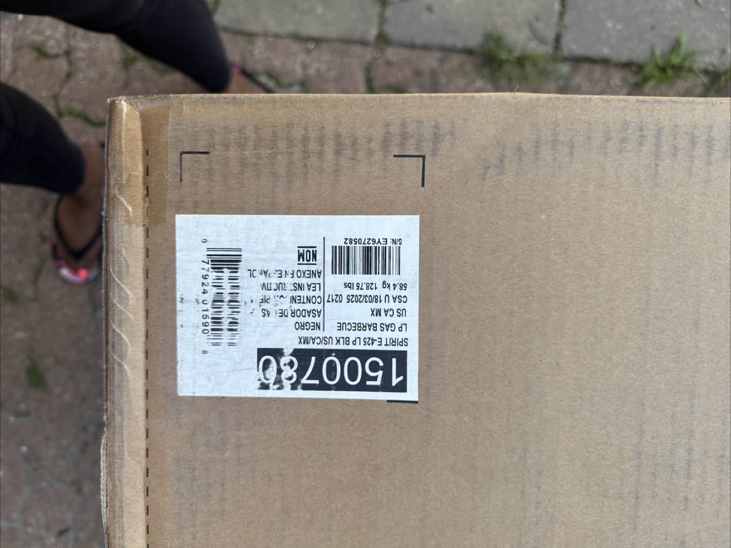 New Weber Spirit E-425 LP Gas Grill - photo 2