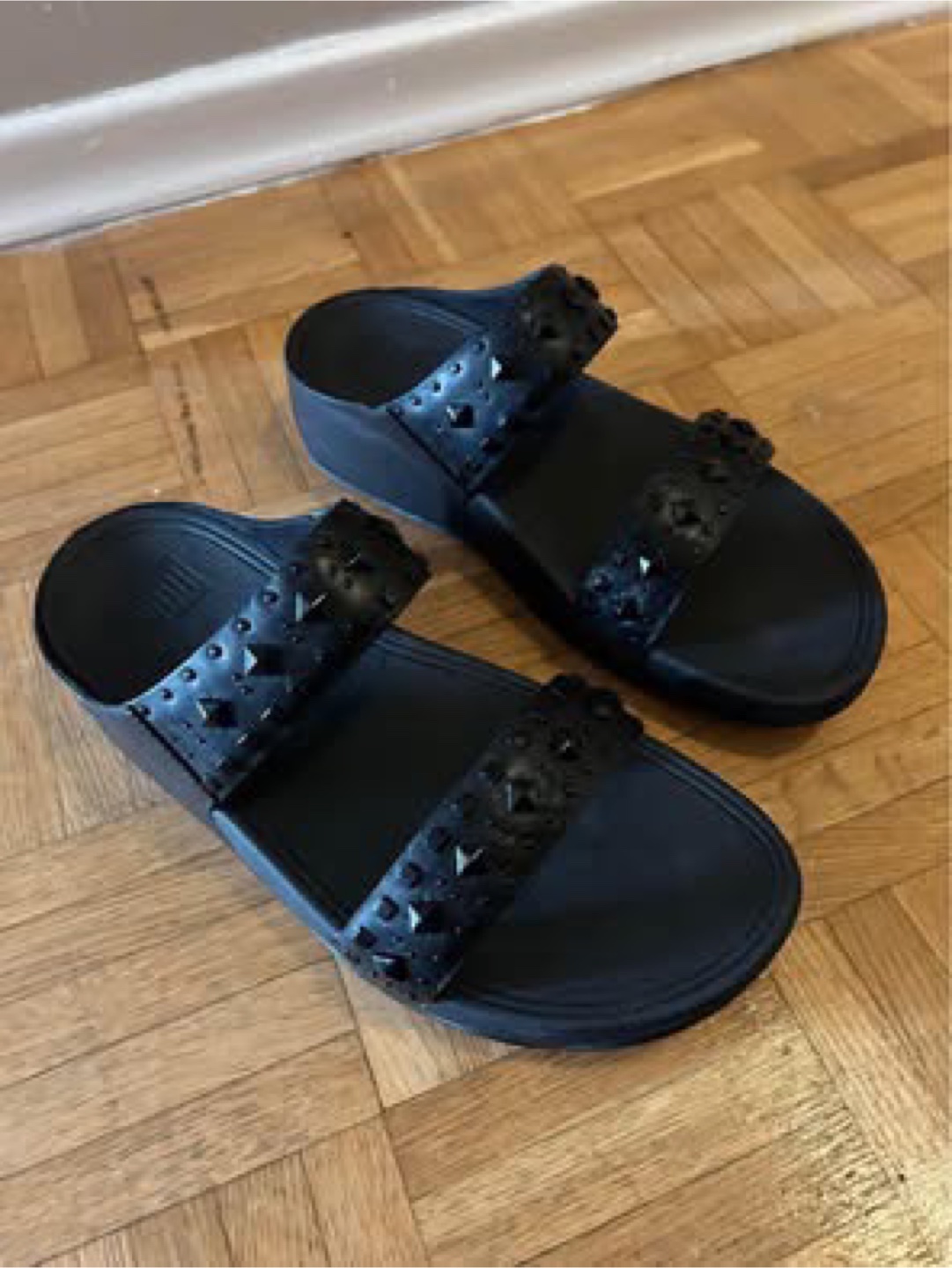 Fitflop Black Studded Slide Sandals Size 7 - photo 2