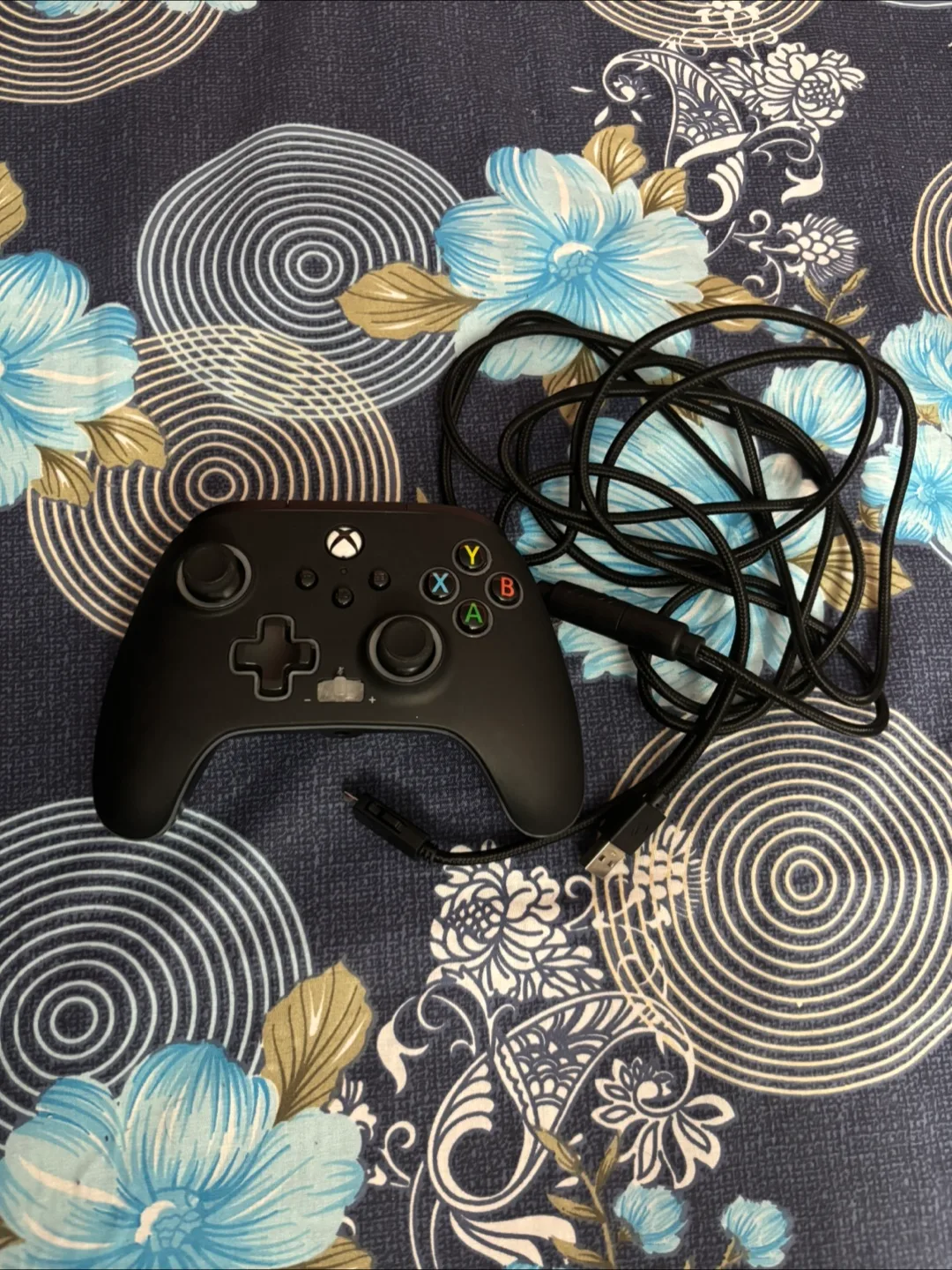Xbox Black Wired Controller thumbnail