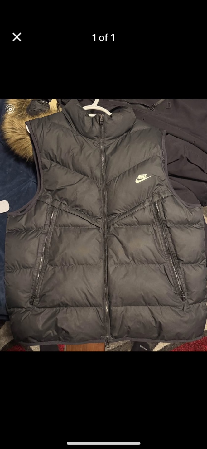 Nike Puffer Vest