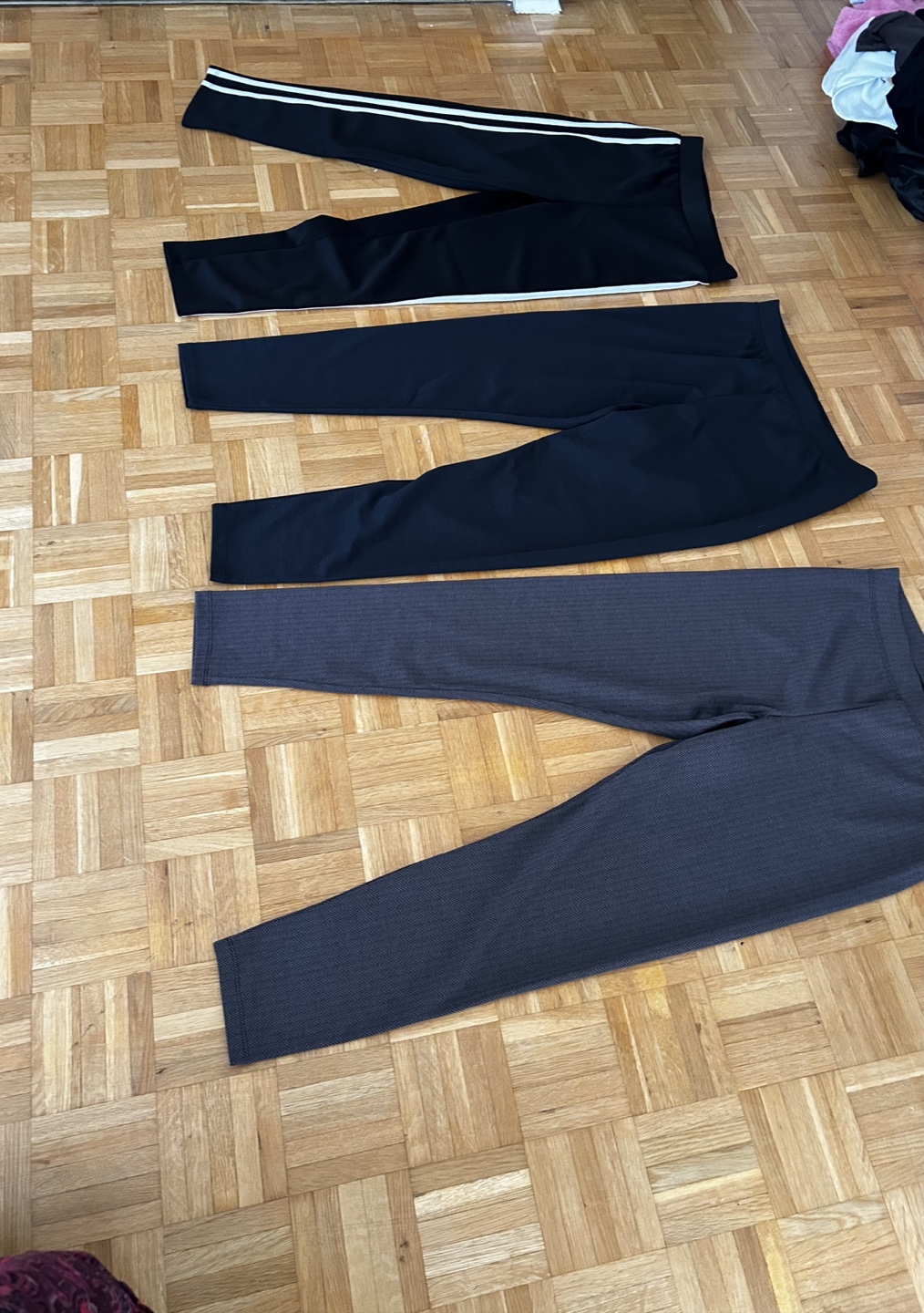 Lot of Women's Pants & Leggings - photo 3