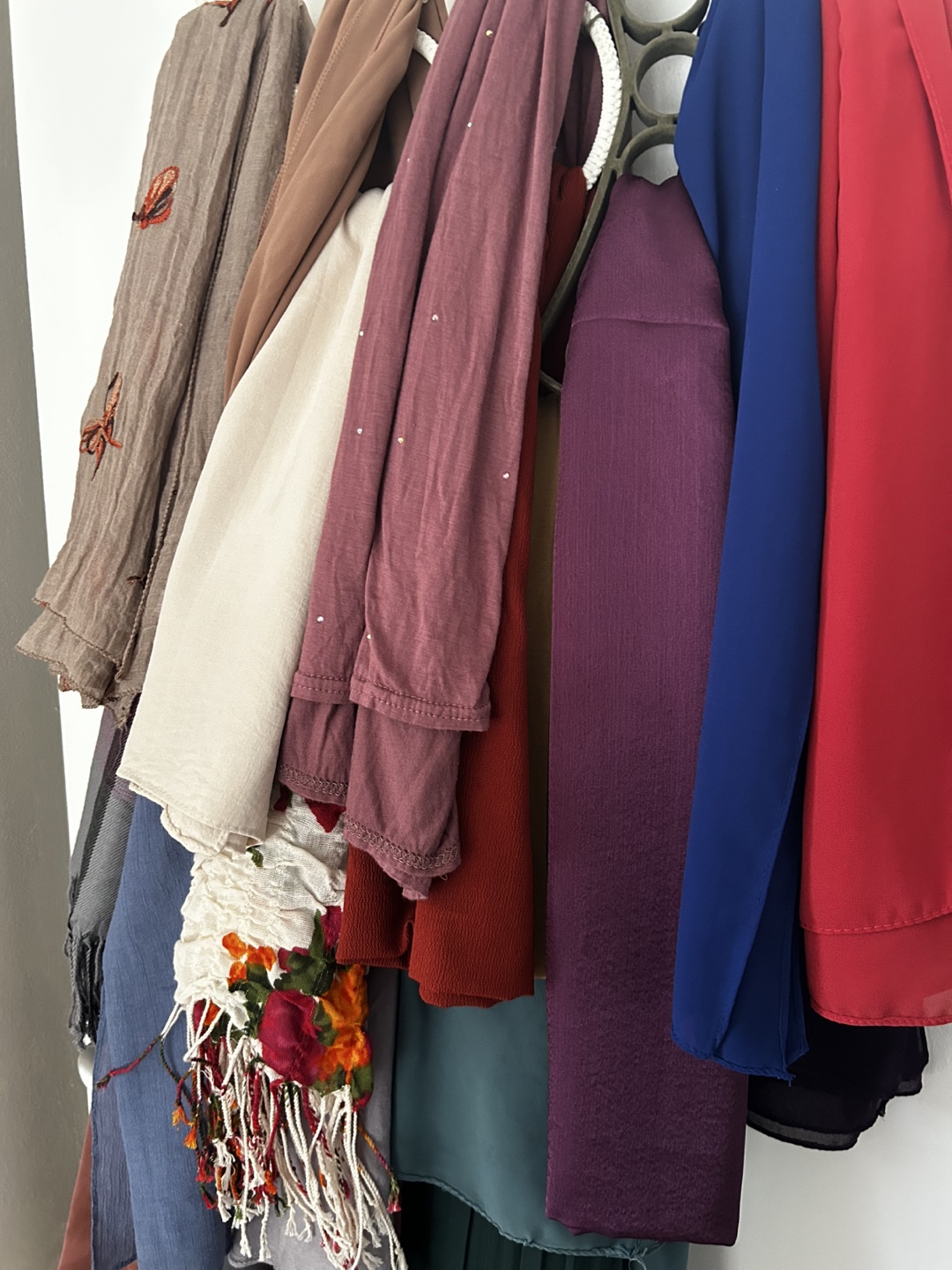 Assorted scarf - Various Colours & Styles