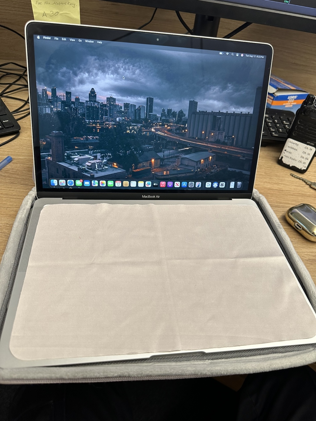 MacBook Air M1, 2020 - 8GB Memory - photo 4