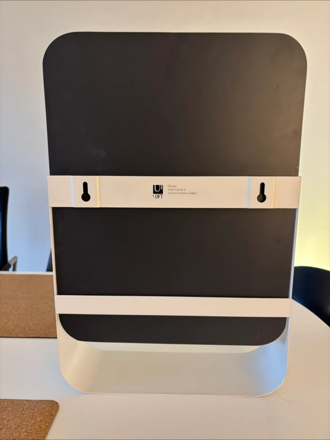 Umbra Loft Vanity Mirror image indicator(4)