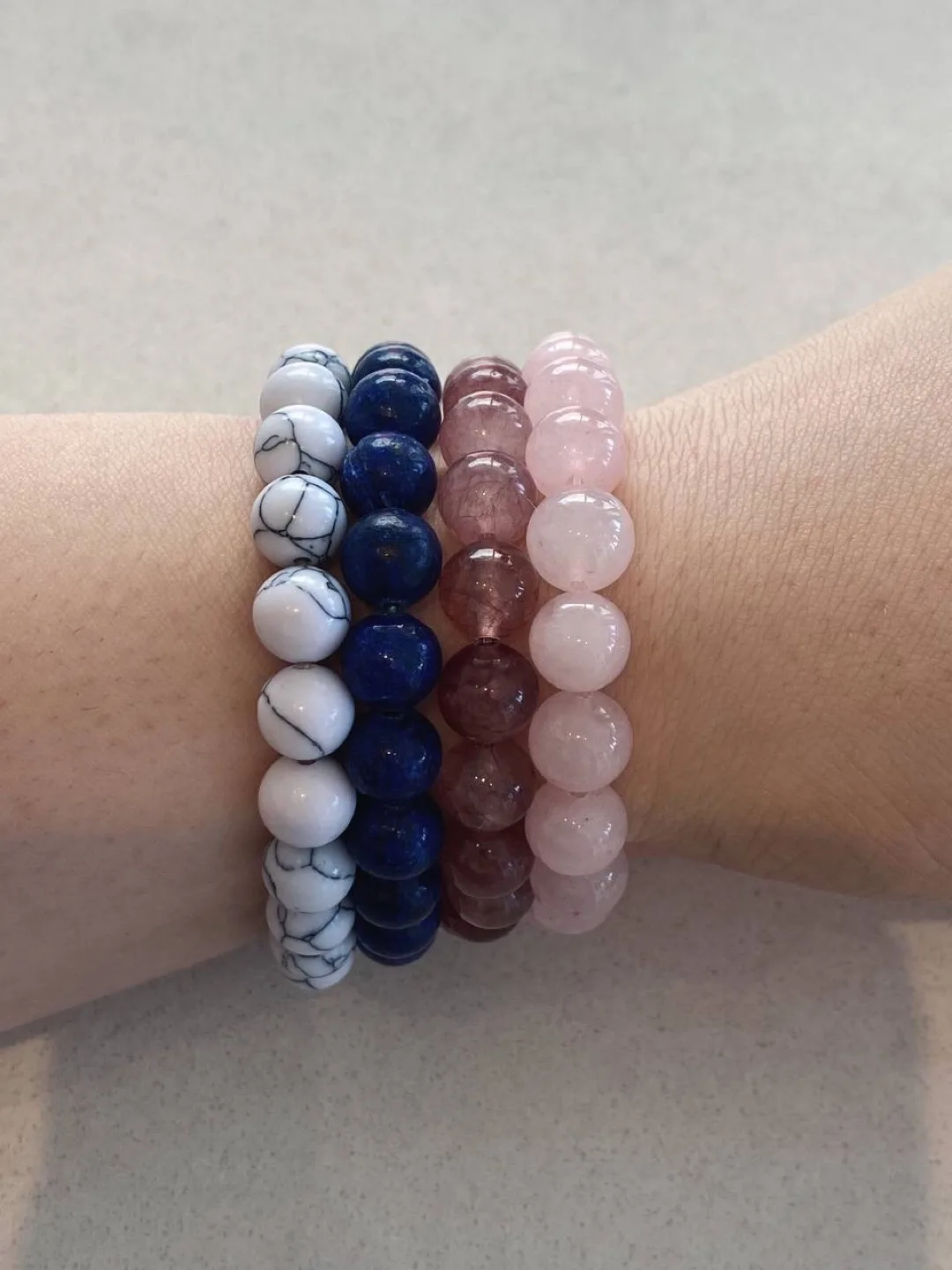 Crystal bracelet quartz/lazuli/howlite thumbnail