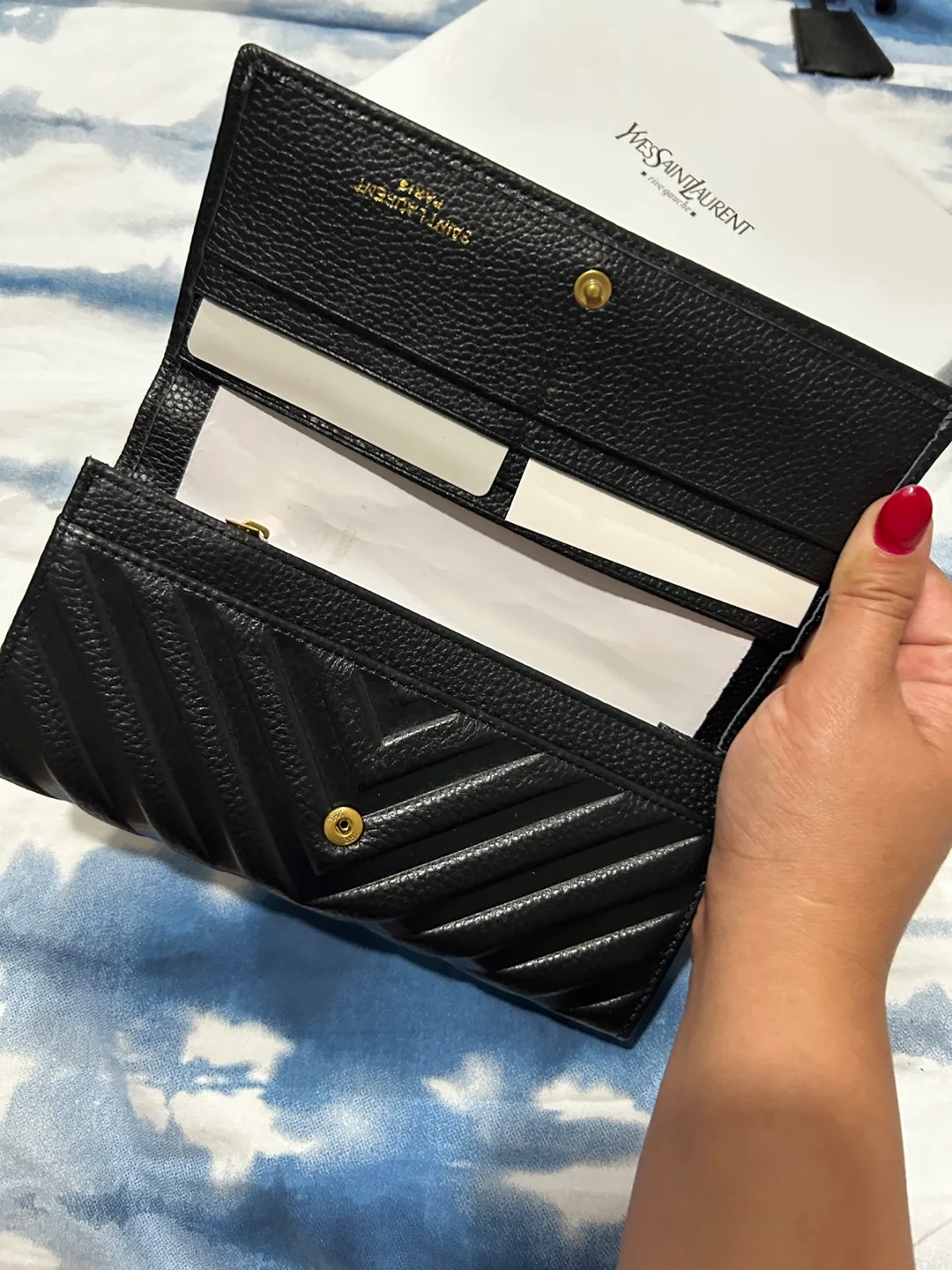 Inspired Yves Saint Laurent Black Leather Wallet image indicator(2)