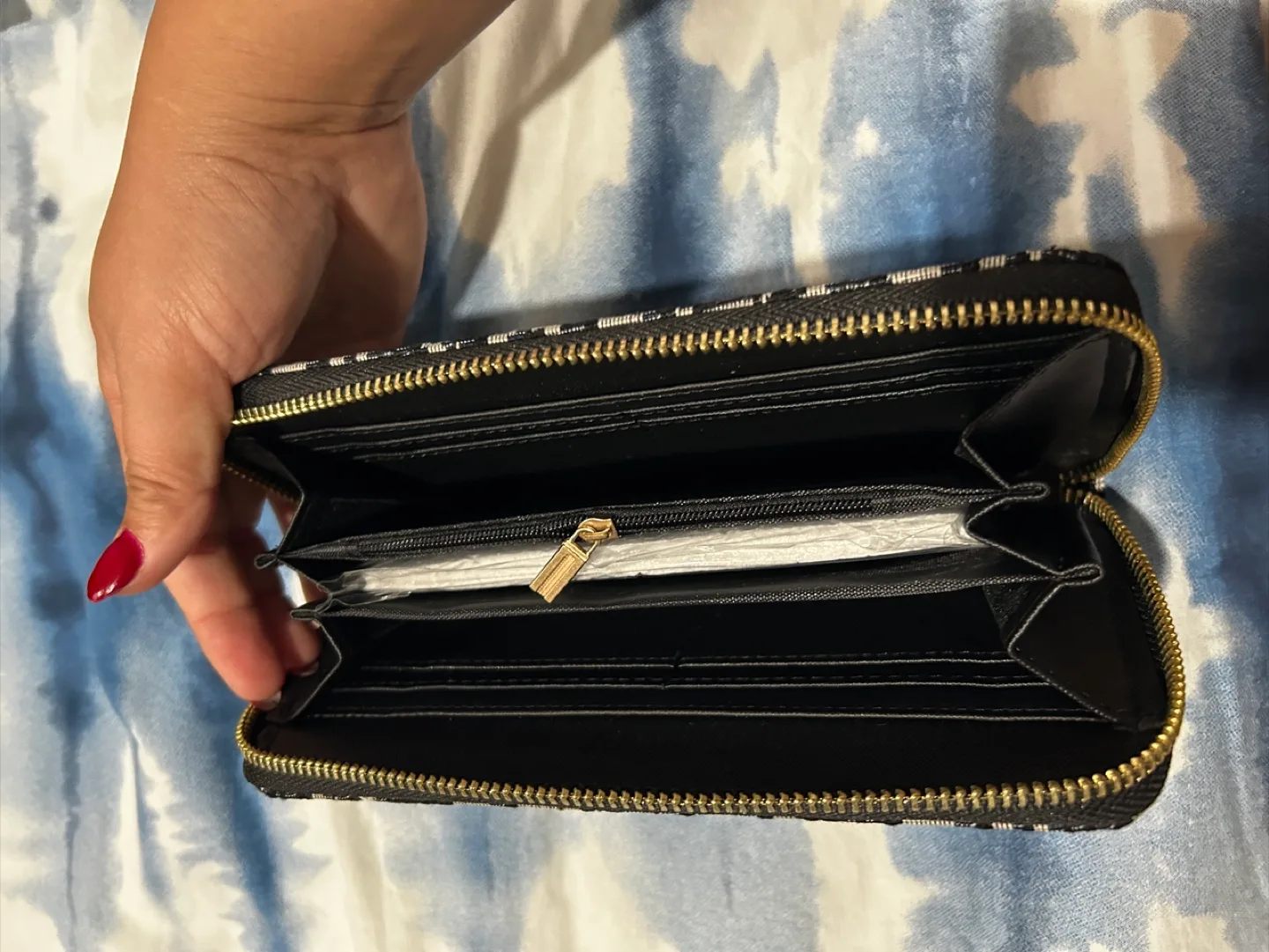 Inspired Christian Dior Wallet image indicator(2)