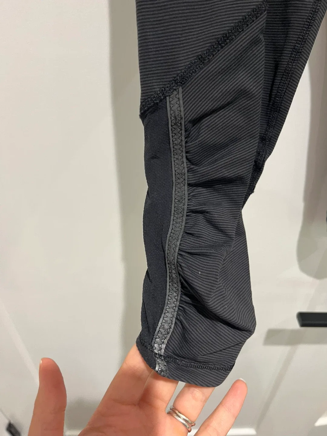 Lululemon Black Cropped Leggings image indicator(3)