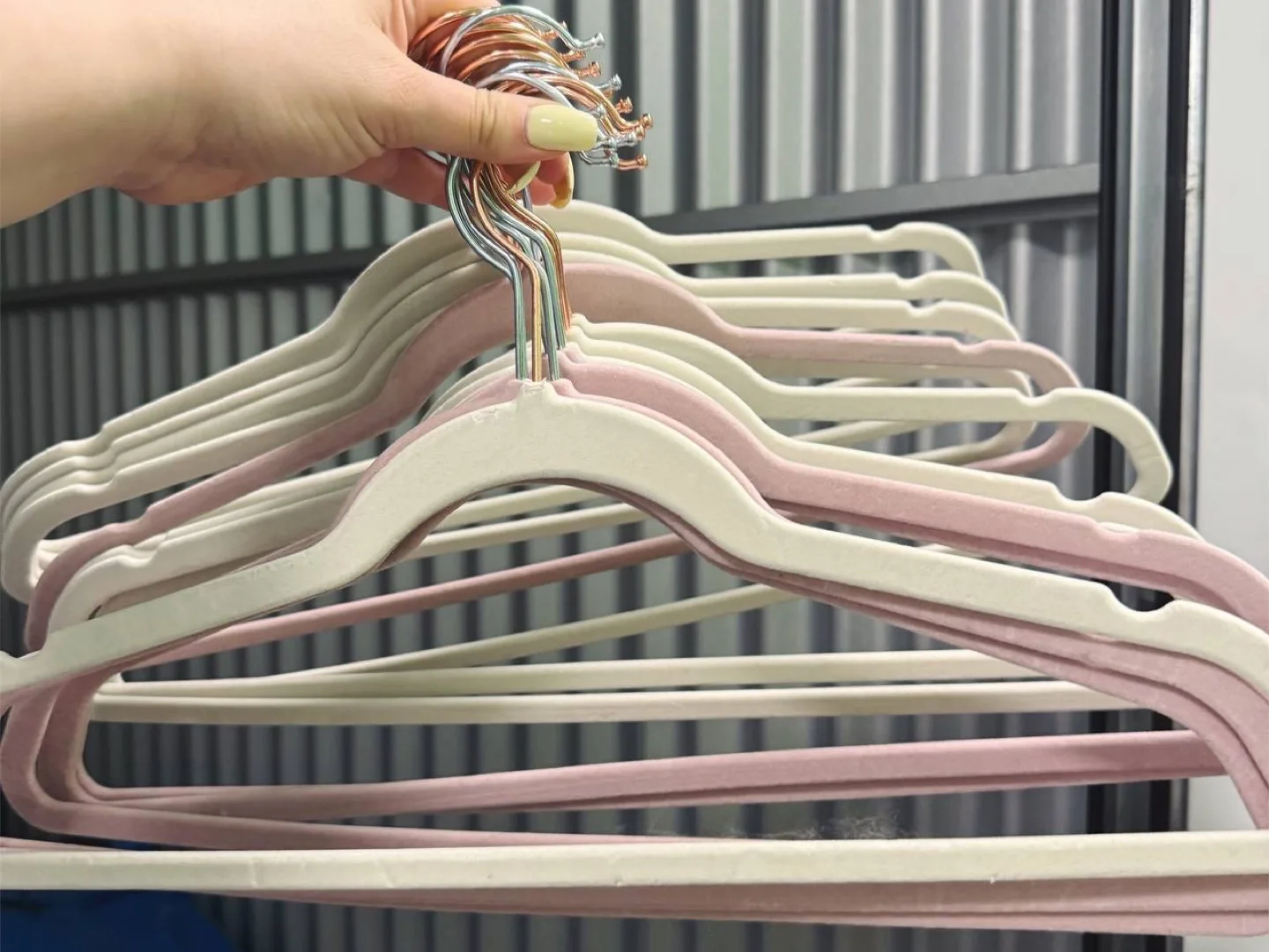 15 velvet Pink&White hangers sale thumbnail