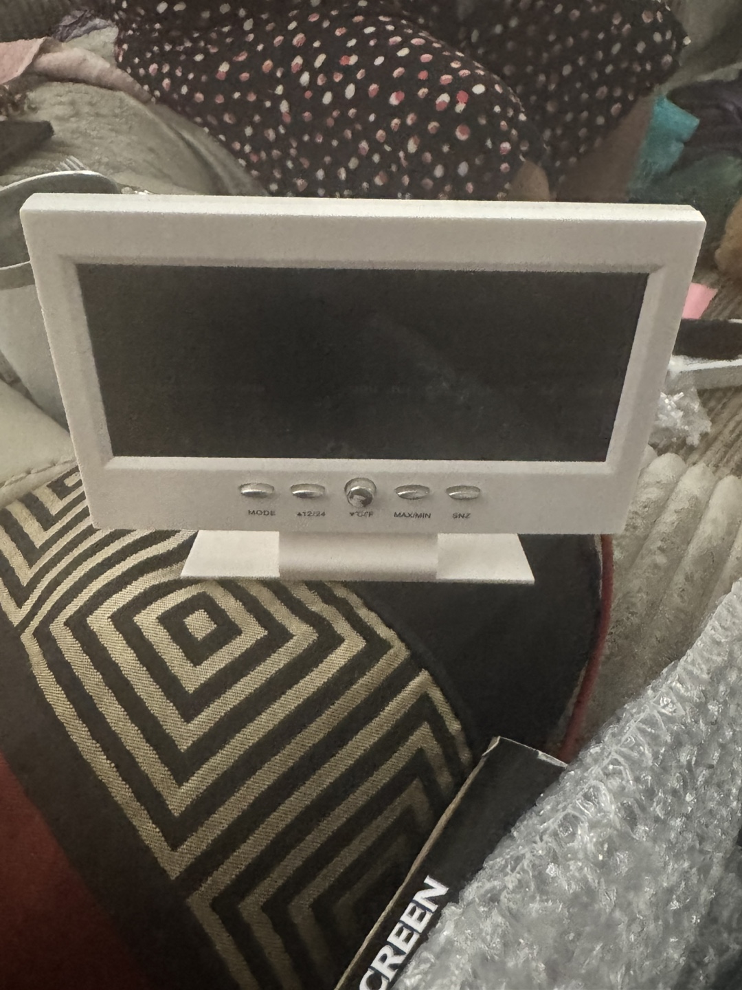 New Color Screen Calendar Clock - Model CJ8082T - photo 5