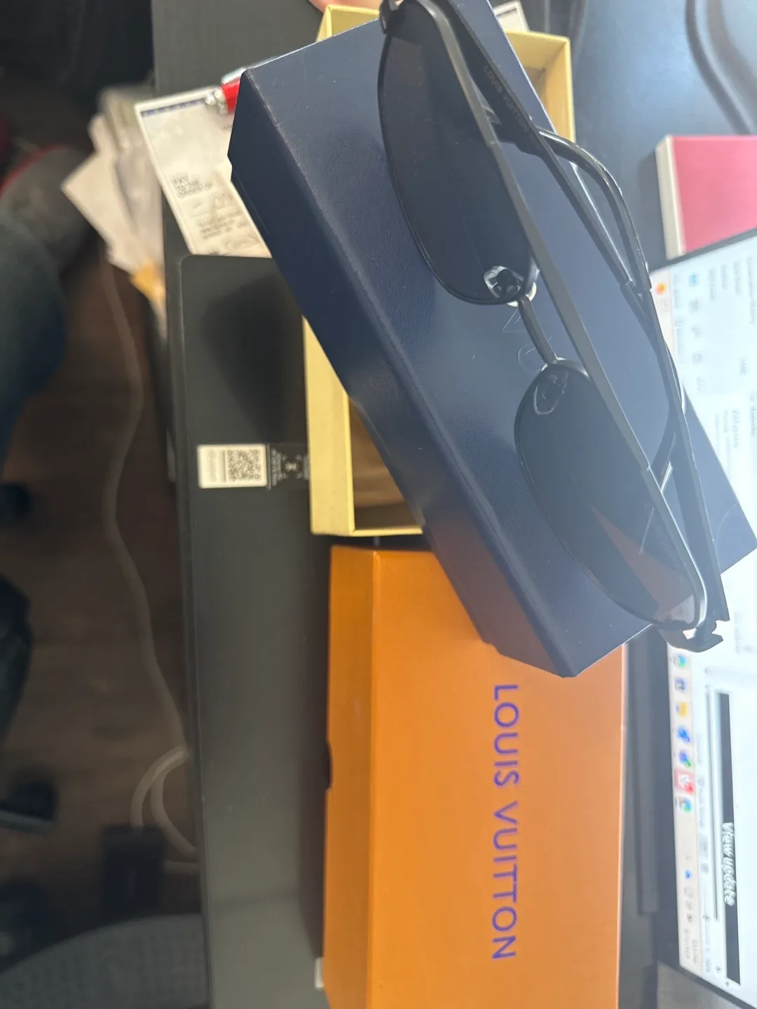 Louis Vuitton Black Sunglasses image indicator(2)