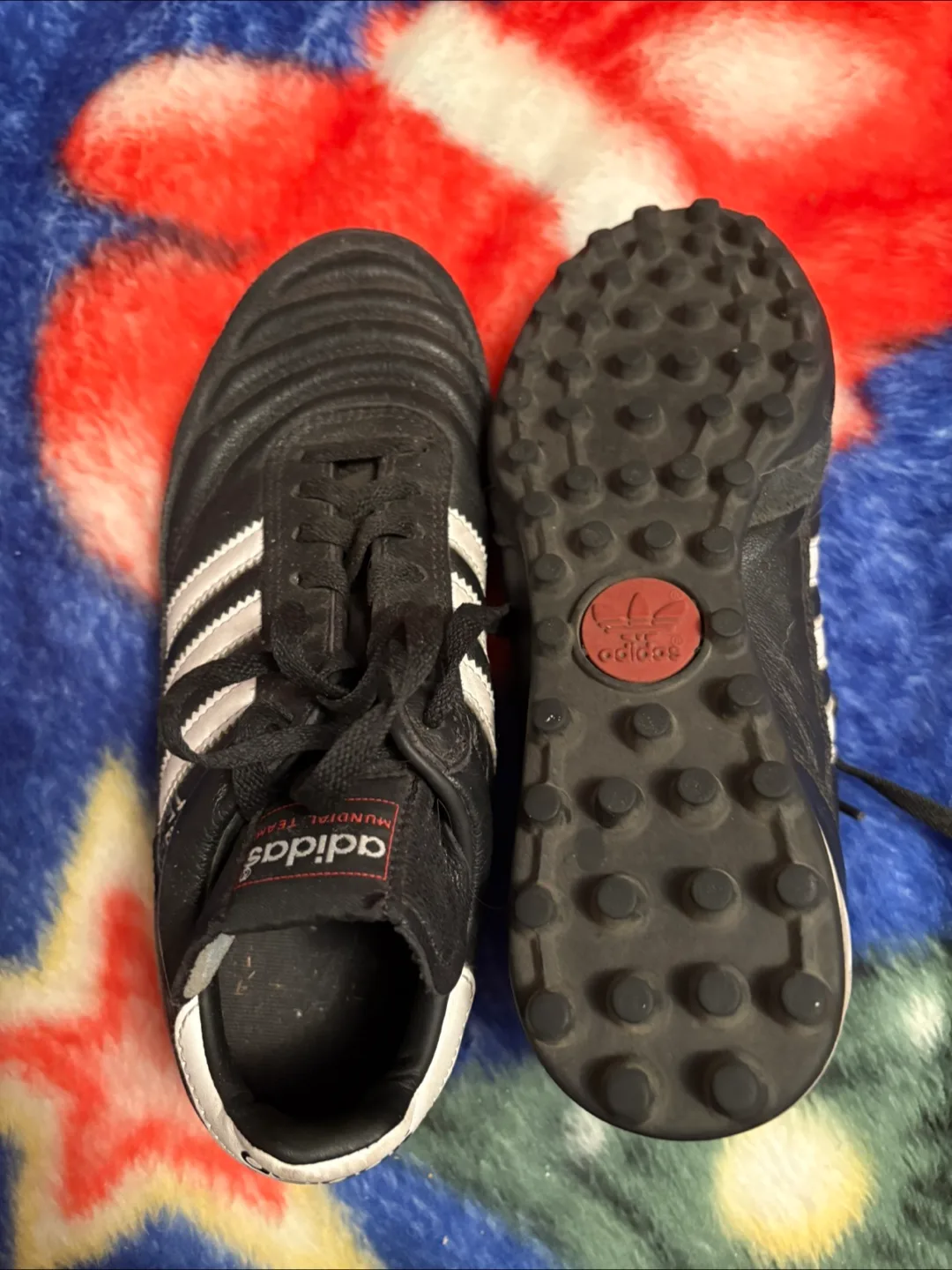 Adidas Mundial Team Turf Soccer Shoes thumbnail