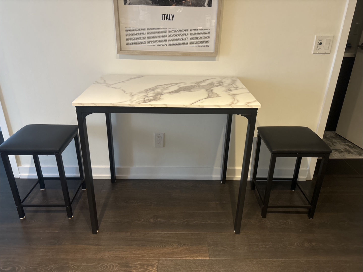 Faux Marble Top Table with 2 Black Stools - photo 3