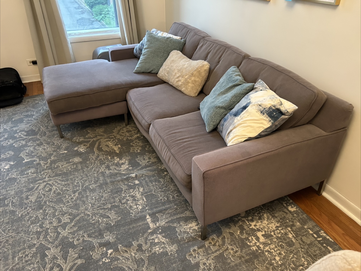 Comfy gray 3-seater sectional couch - photo 3