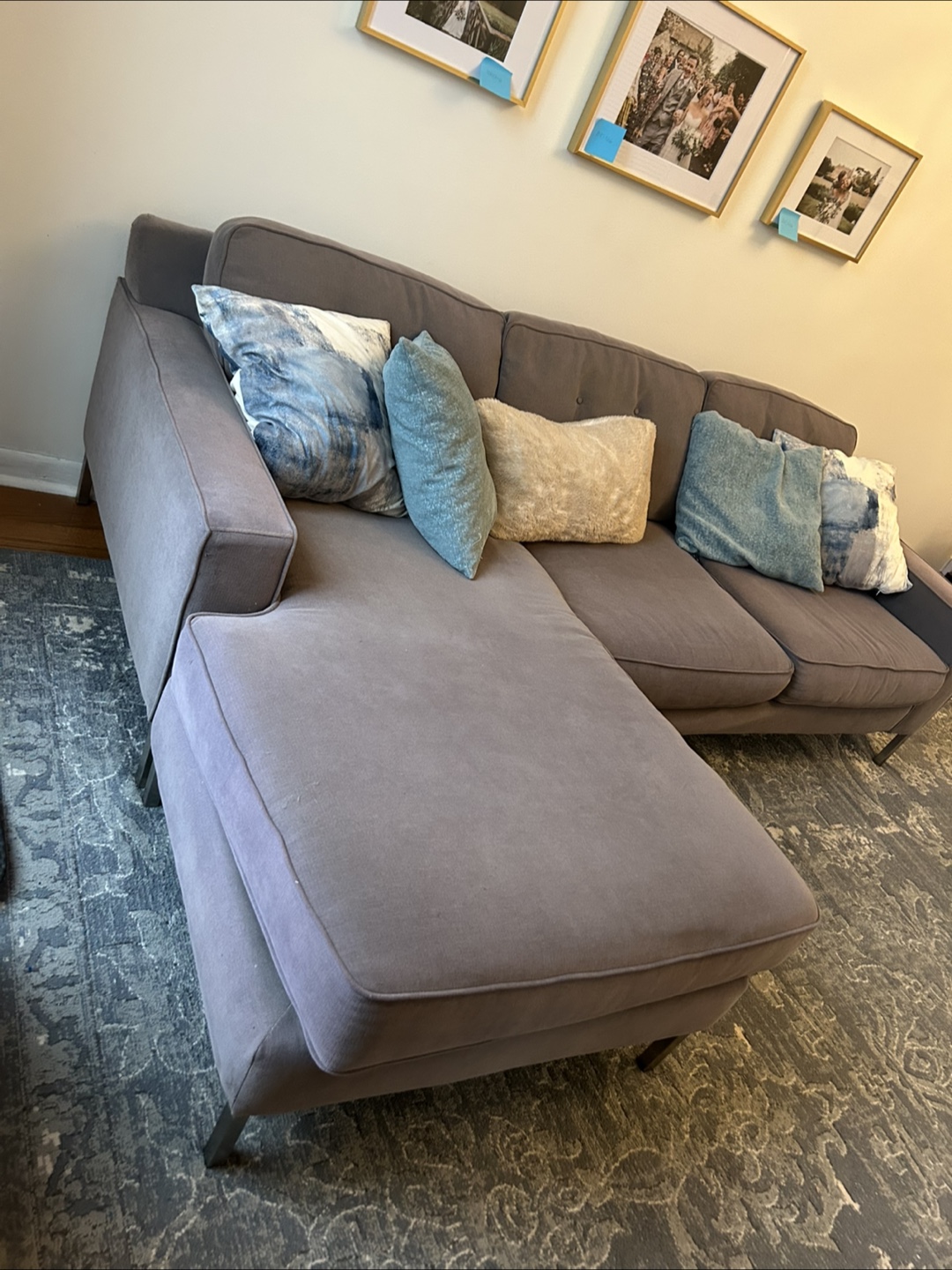 Comfy gray 3-seater sectional couch - photo 2