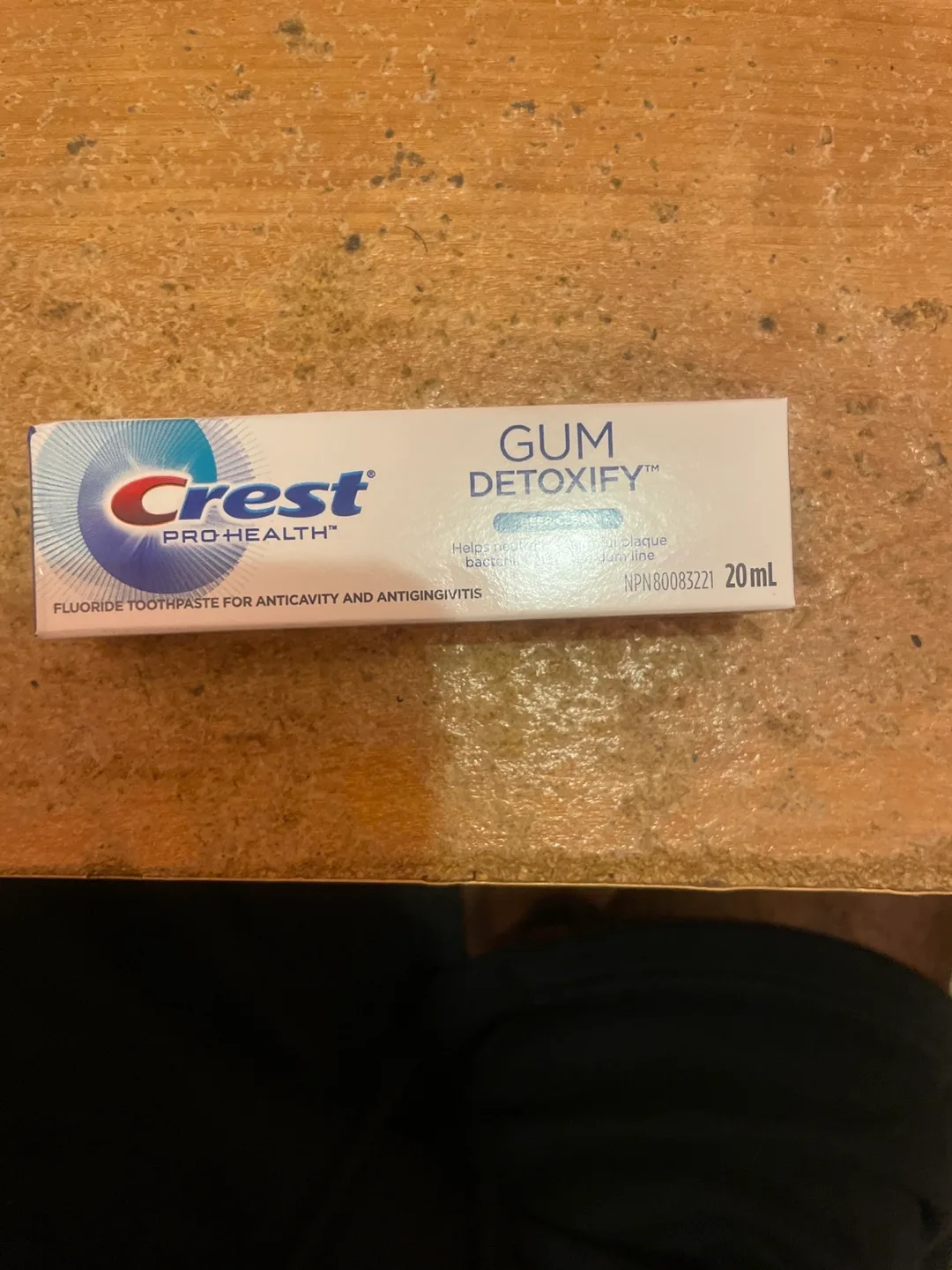 Crest Gum Detoxify Fluoride Toothpaste - 20mL thumbnail