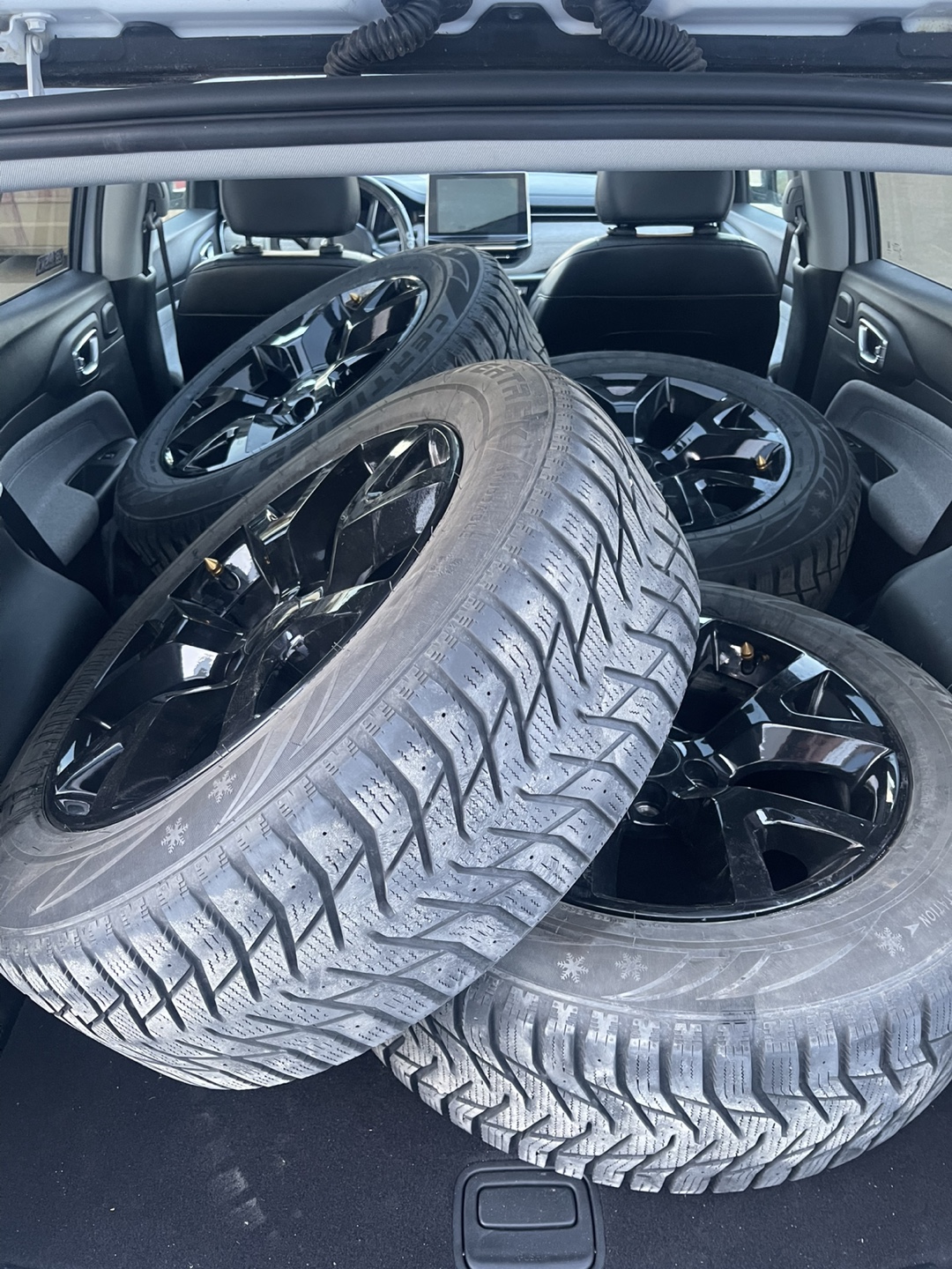 Set of 4 ART Gloss Black 17" Wheels