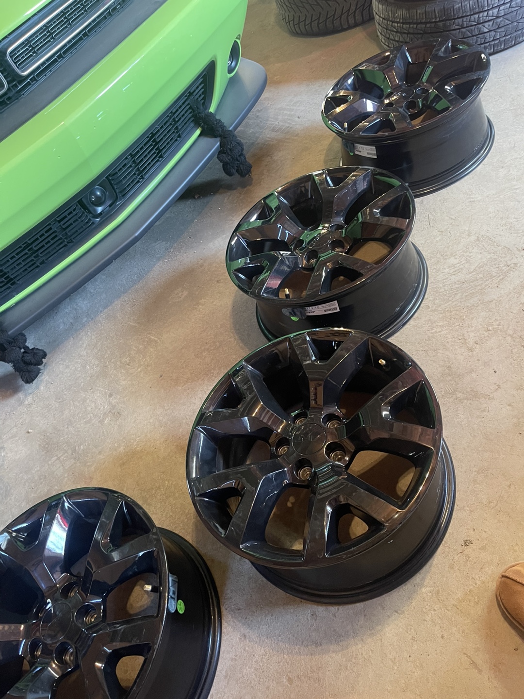 Set of 4 ART Gloss Black 17" Wheels - photo 5