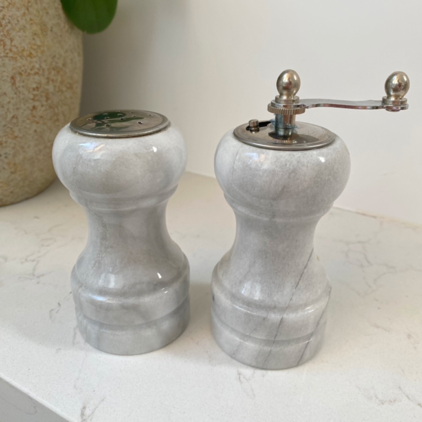 Marble Salt and Pepper Grinder Set - photo 2