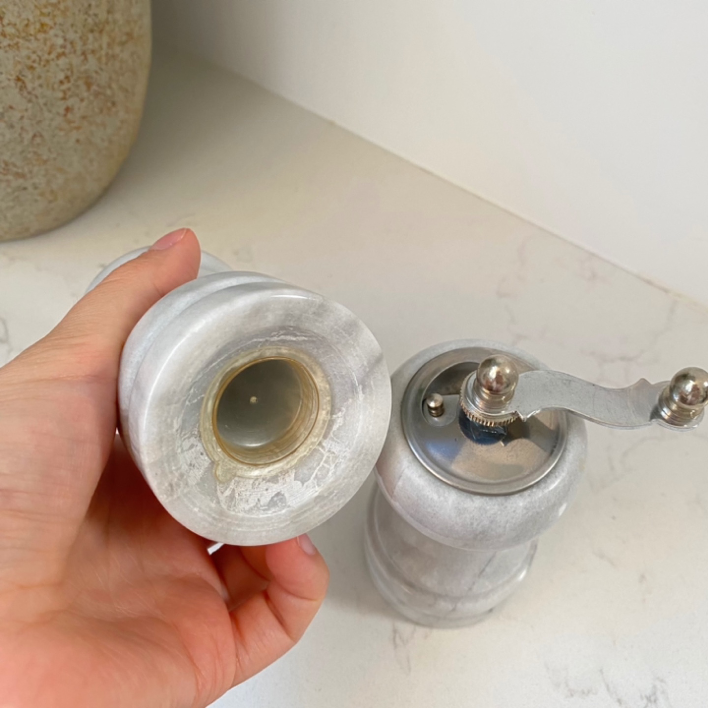 Marble Salt and Pepper Grinder Set - photo 4