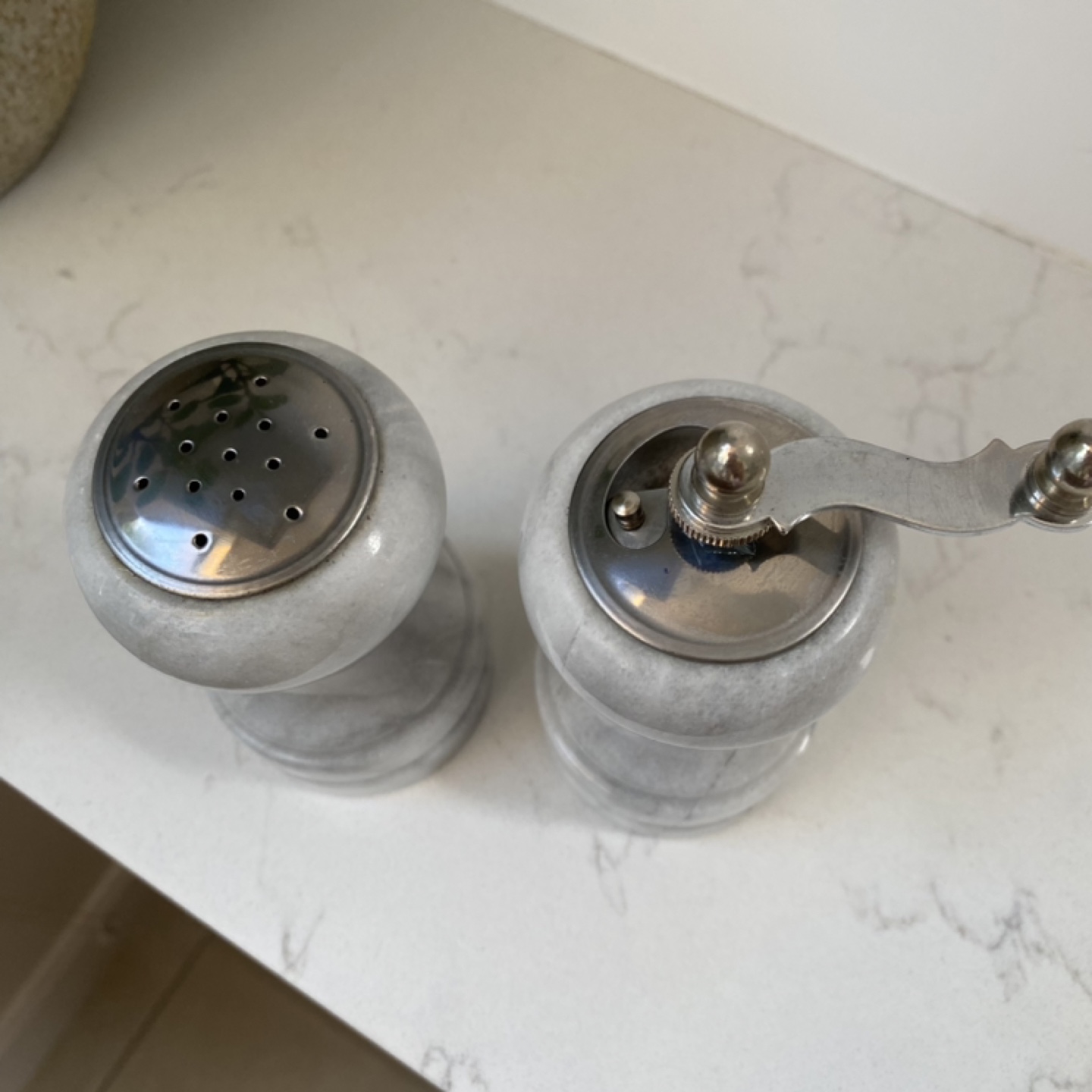 Marble Salt and Pepper Grinder Set - photo 3