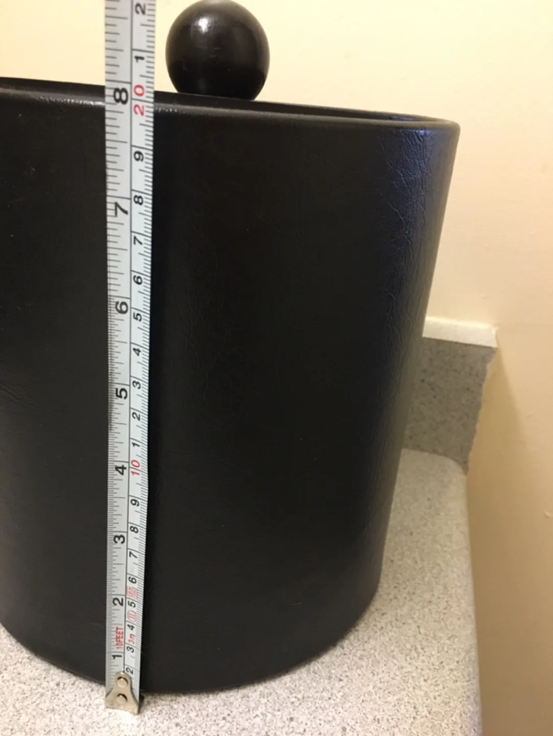 Black Ice Bucket with Lid & Tongs image indicator(9)