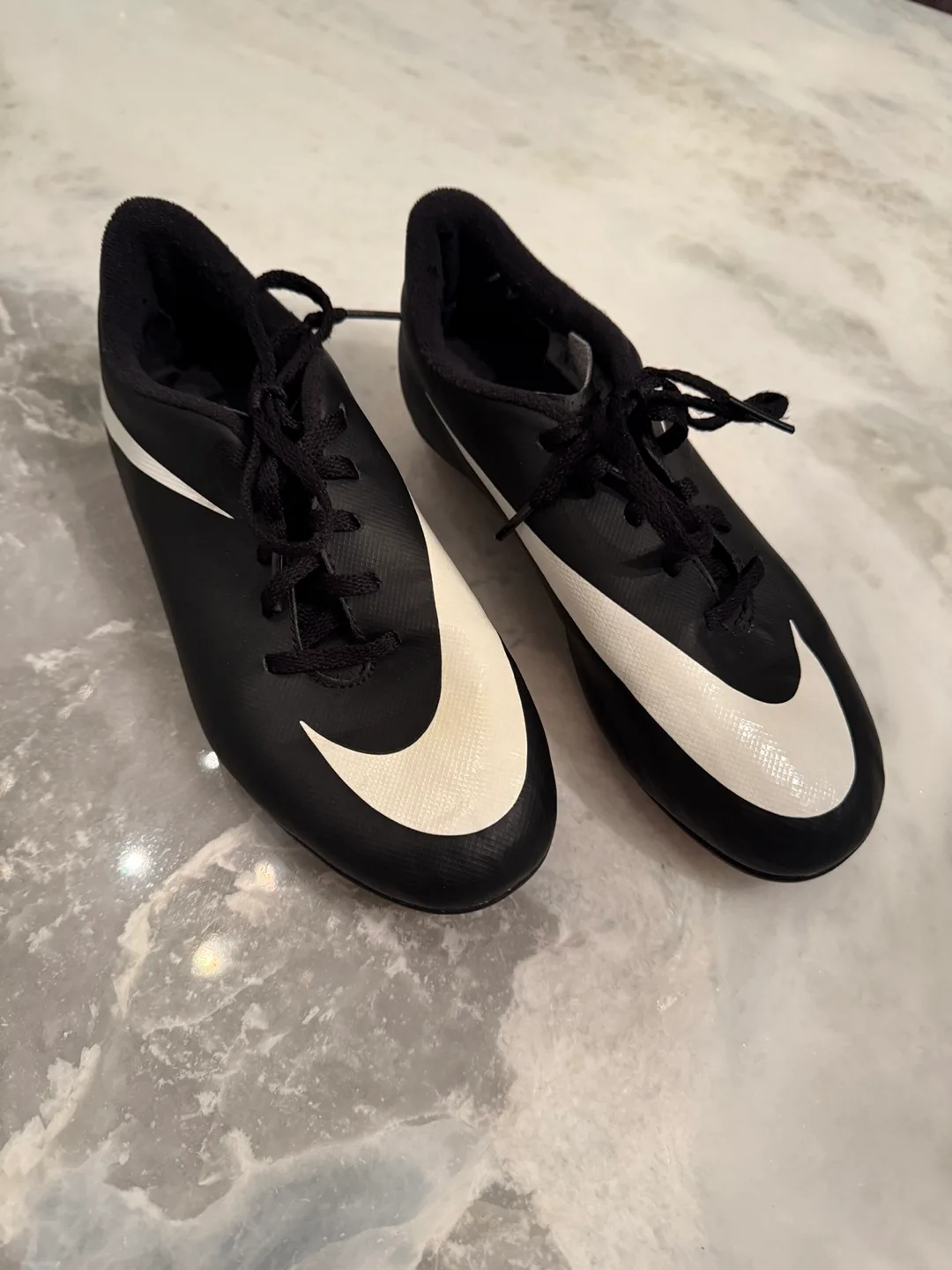 Nike Jr. Mercurial Victory VI DF FG Soccer Cleats thumbnail